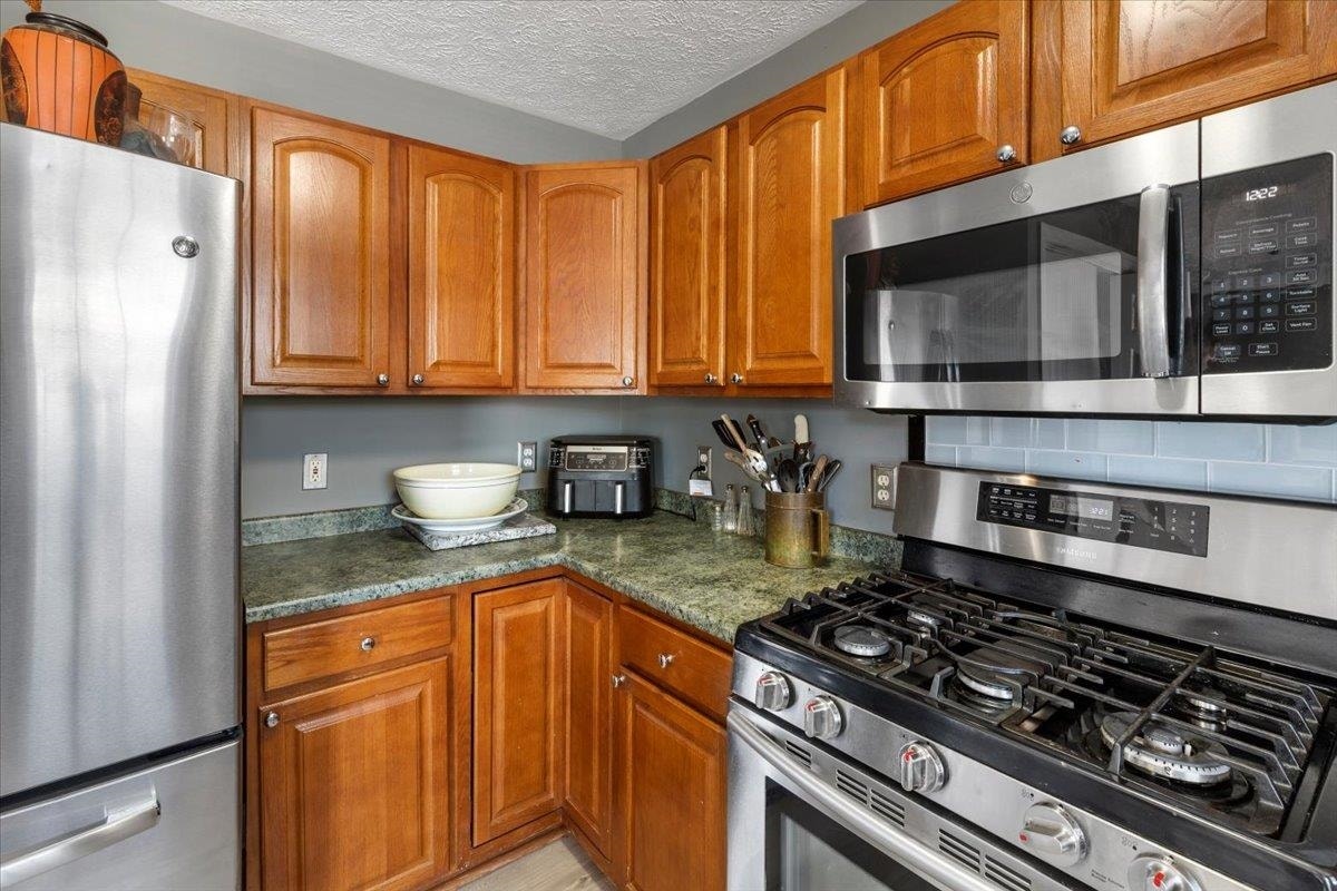 205 TALL OAK Boulevard, Christiansburg, VA 24073