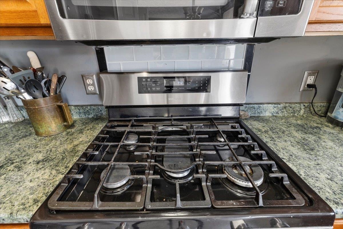 205 TALL OAK Boulevard, Christiansburg, VA 24073
