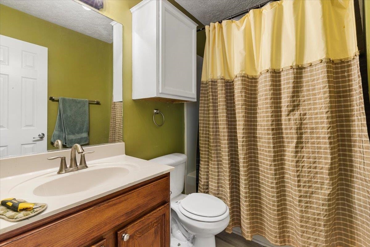 205 TALL OAK Boulevard, Christiansburg, VA 24073