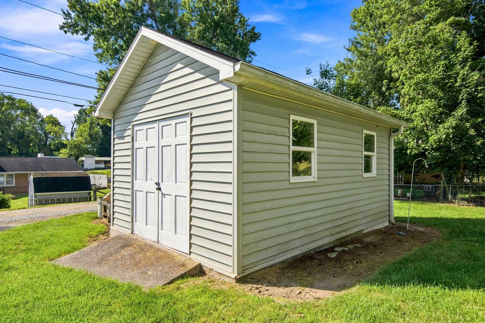 616 4th Street, Radford, VA 24141