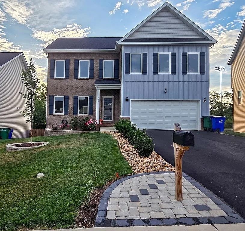 920 HOLLAND Loop, Christiansburg, VA 24073
