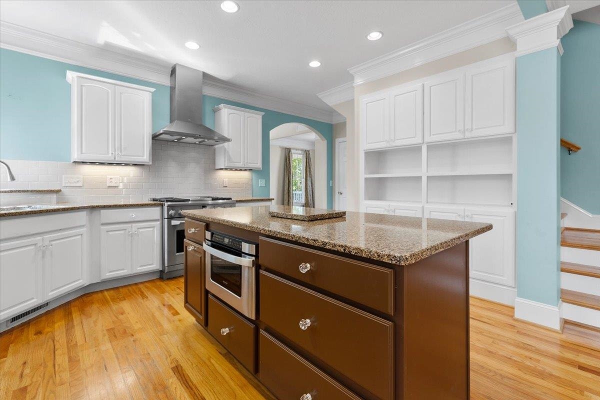 925 Village Way, Blacksburg, VA 24060