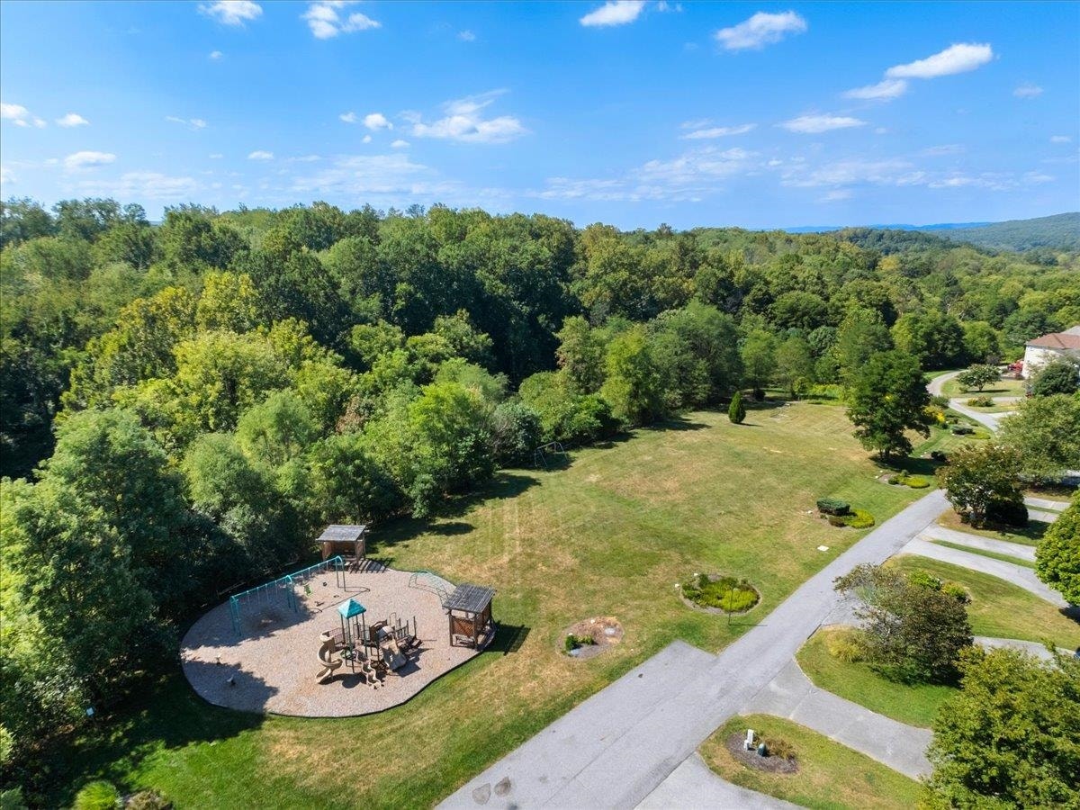 925 Village Way, Blacksburg, VA 24060