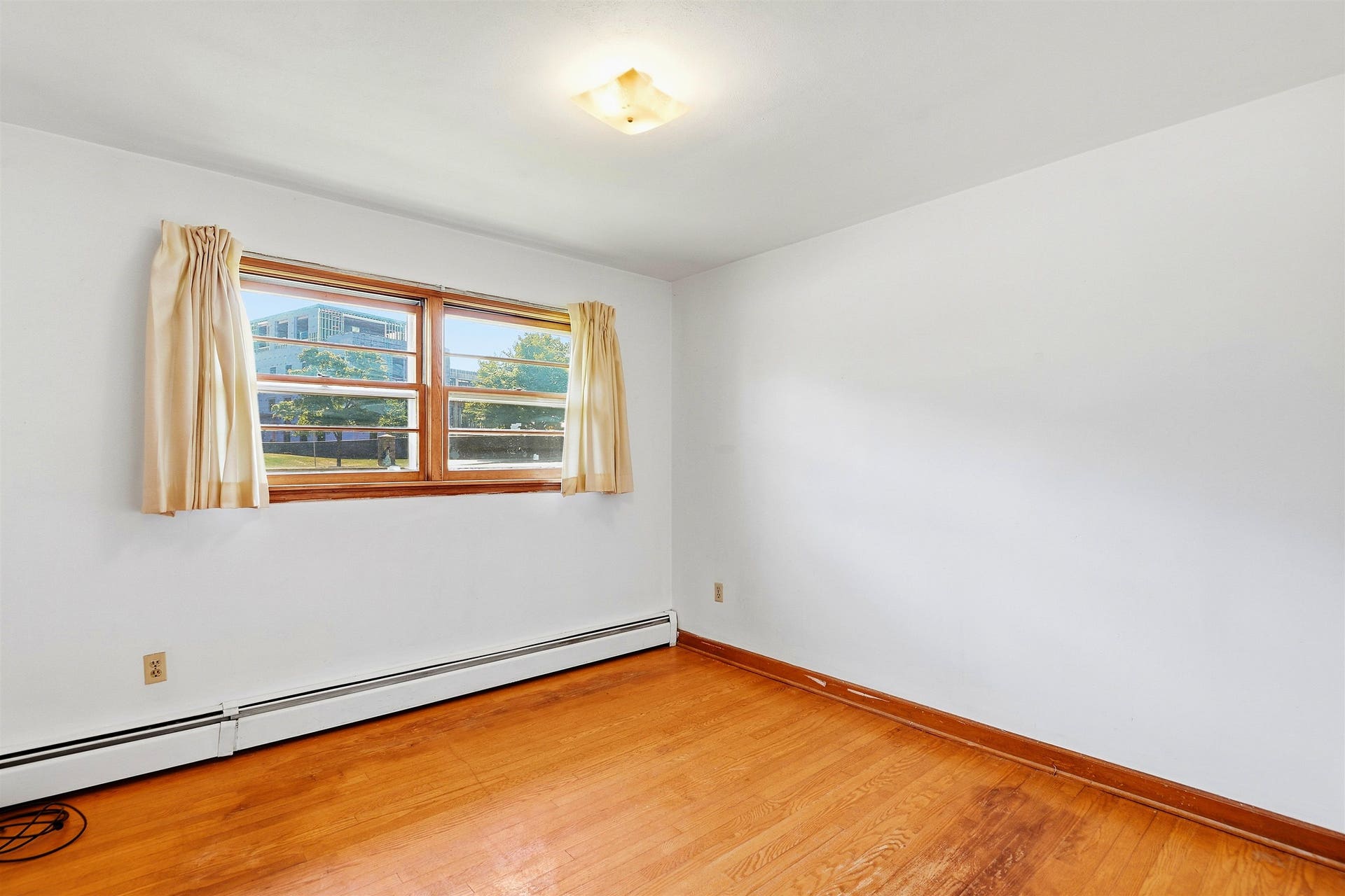 714 PRICES FORK Road, Blacksburg, VA 24060