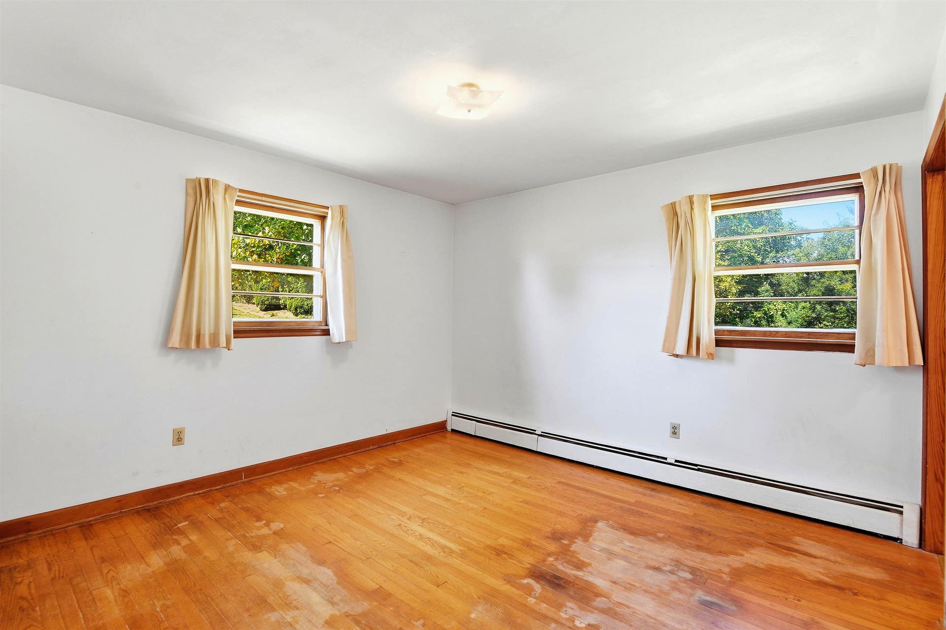 714 PRICES FORK Road, Blacksburg, VA 24060