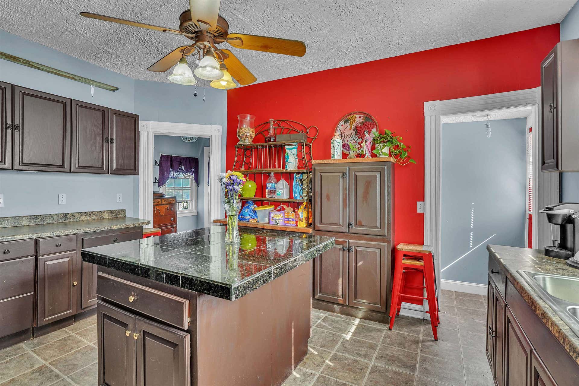 123 2ND Street, Pulaski, VA 24301