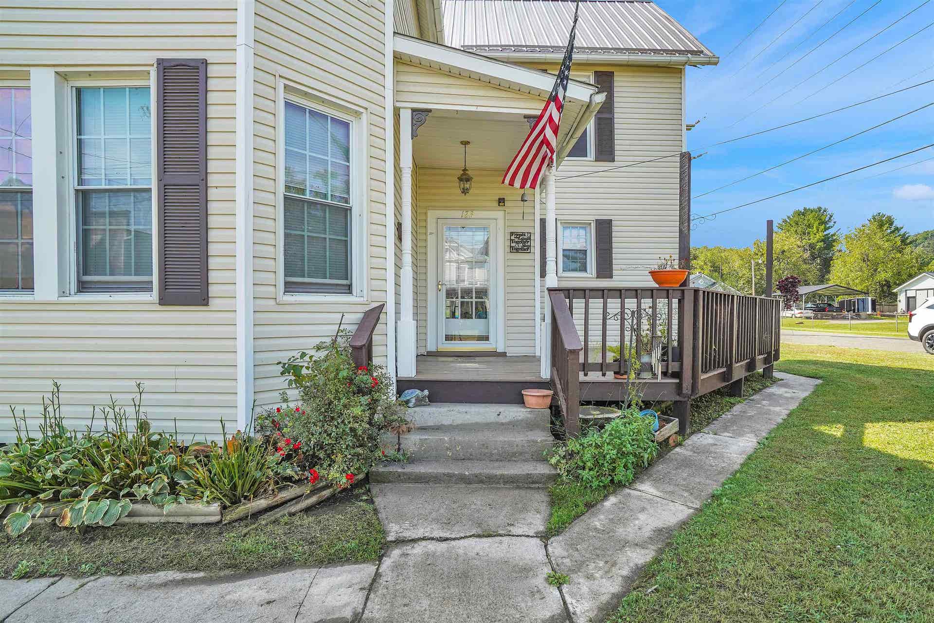 123 2ND Street, Pulaski, VA 24301