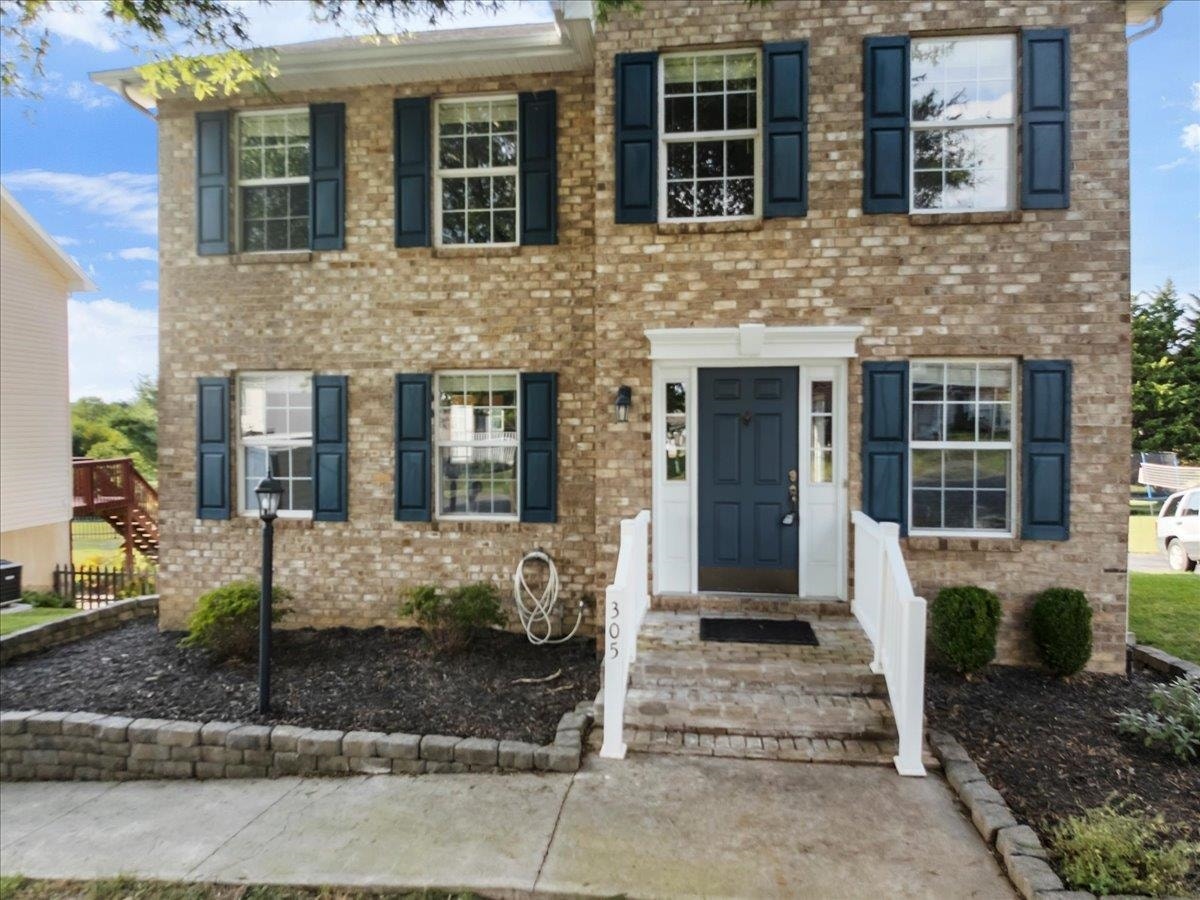 305 Sequoia Circle, Christiansburg, VA 24073