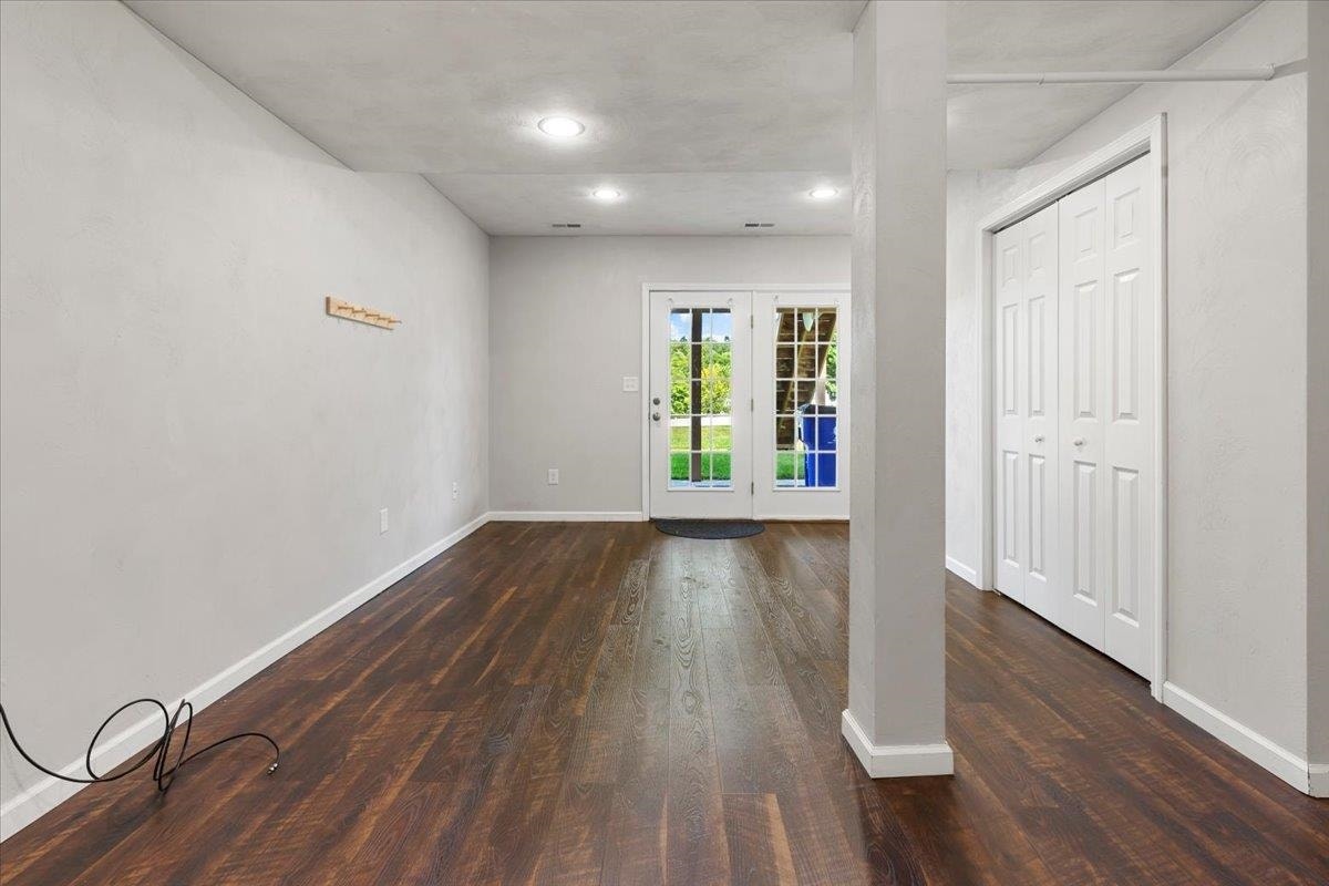 305 Sequoia Circle, Christiansburg, VA 24073