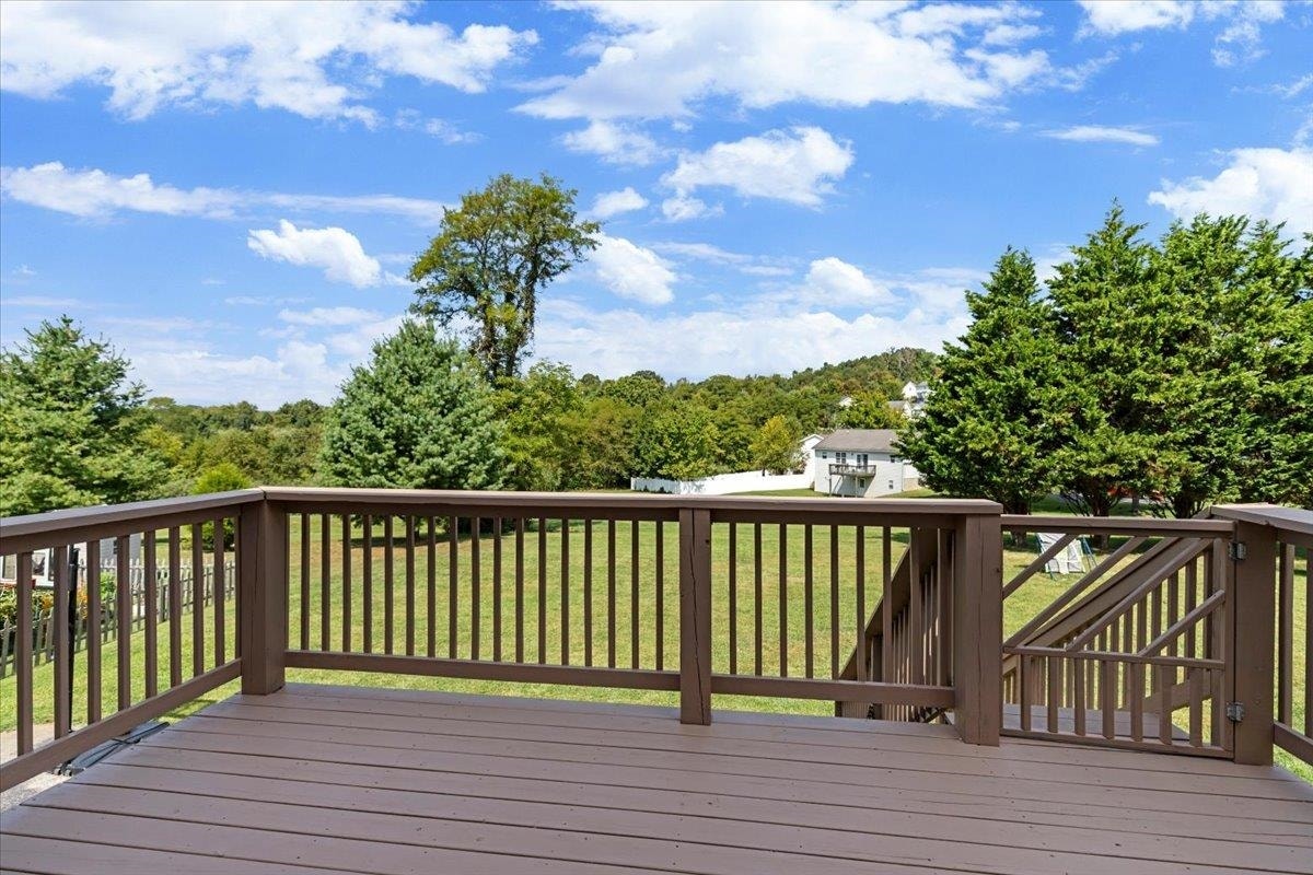 305 Sequoia Circle, Christiansburg, VA 24073