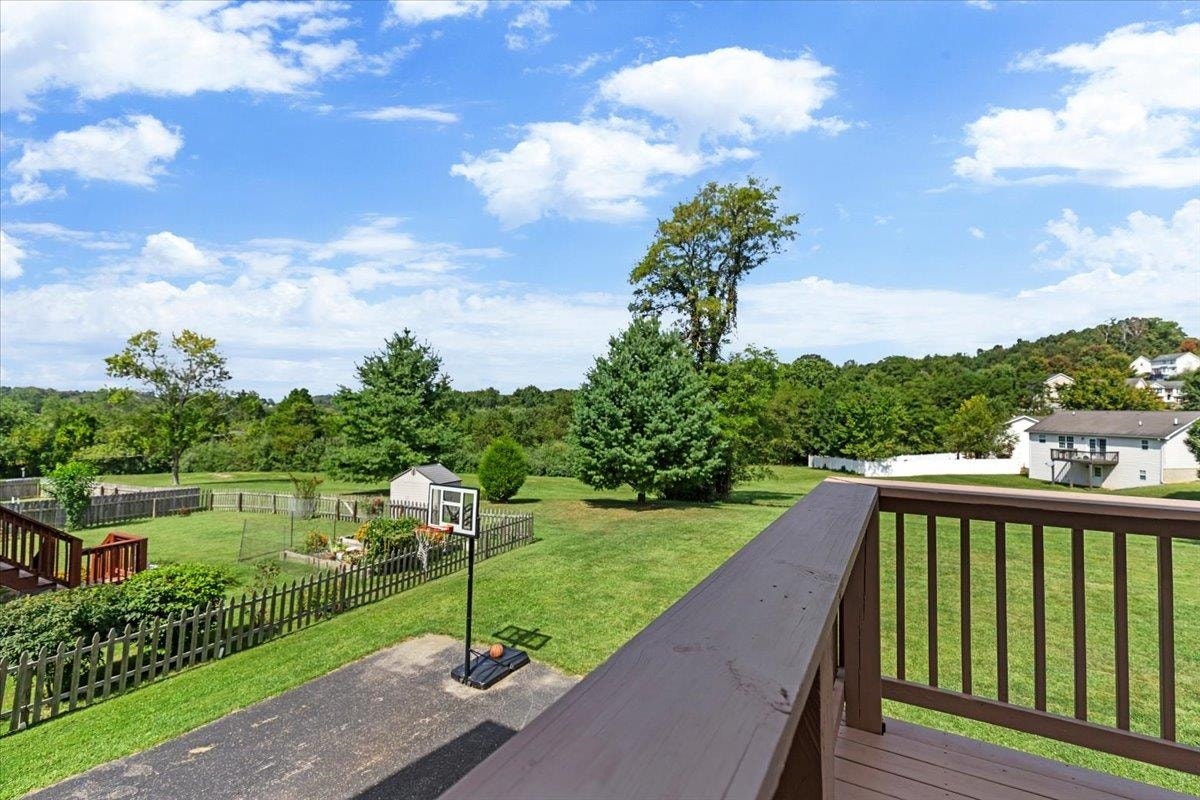 305 Sequoia Circle, Christiansburg, VA 24073
