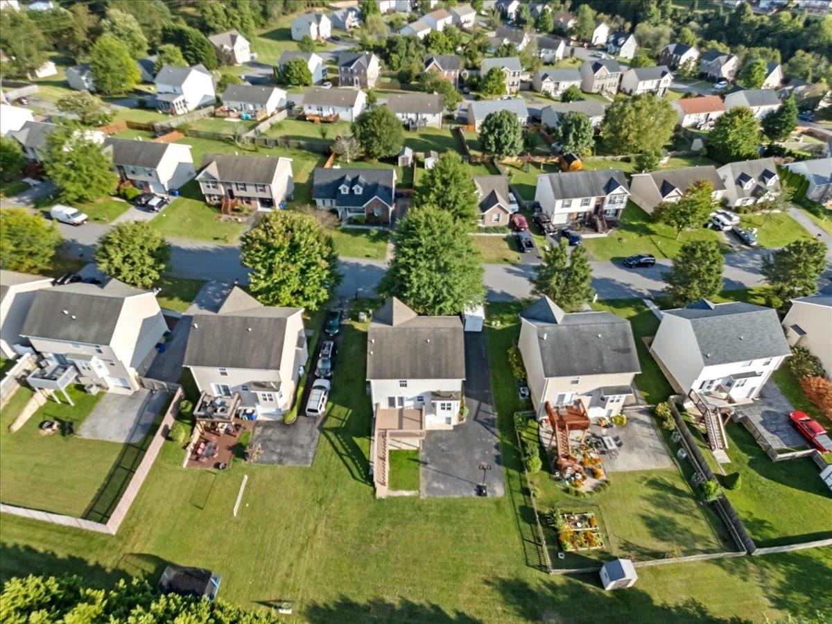 305 Sequoia Circle, Christiansburg, VA 24073