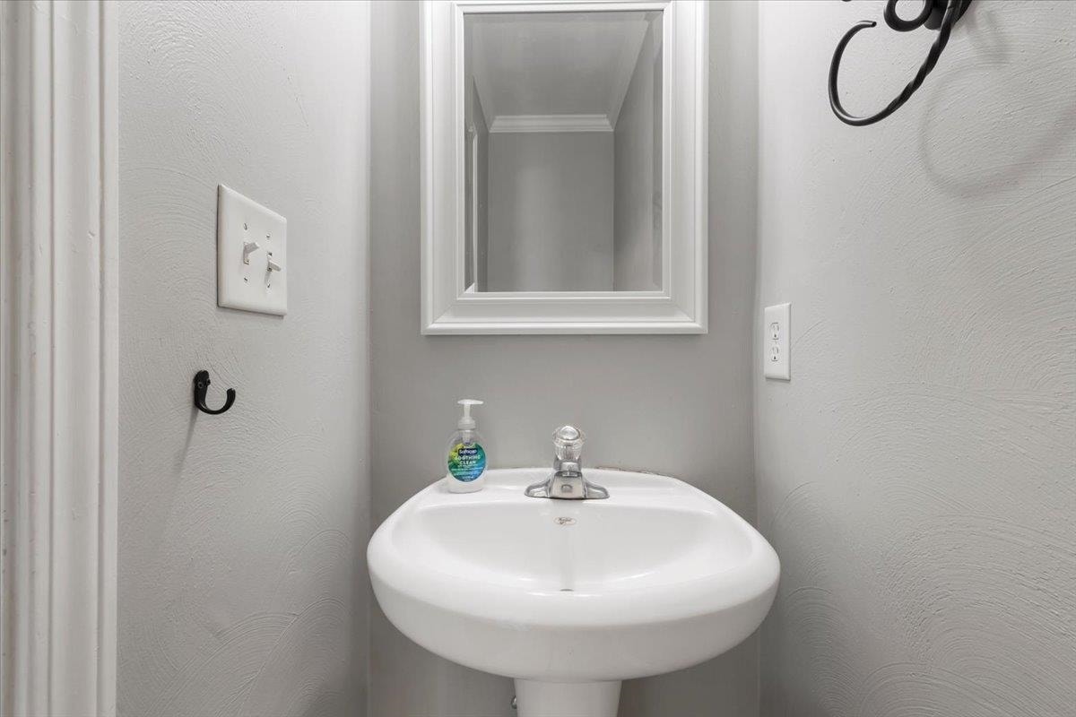 305 Sequoia Circle, Christiansburg, VA 24073