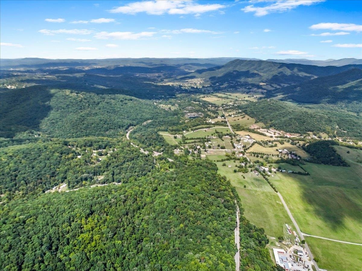 2481 Ellett Road, Christiansburg, VA 24073