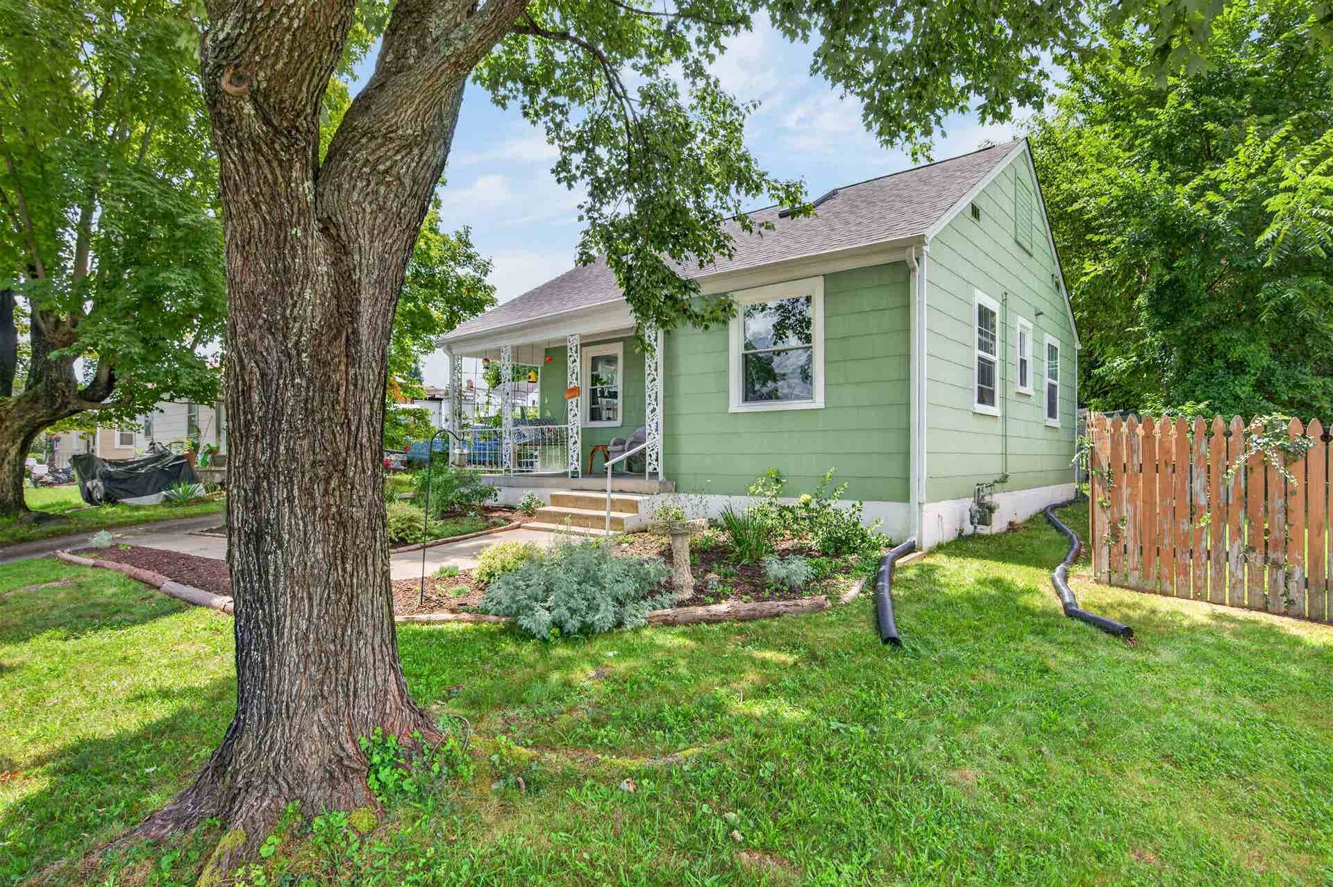 403 Sixth Avenue, Radford, VA 24141