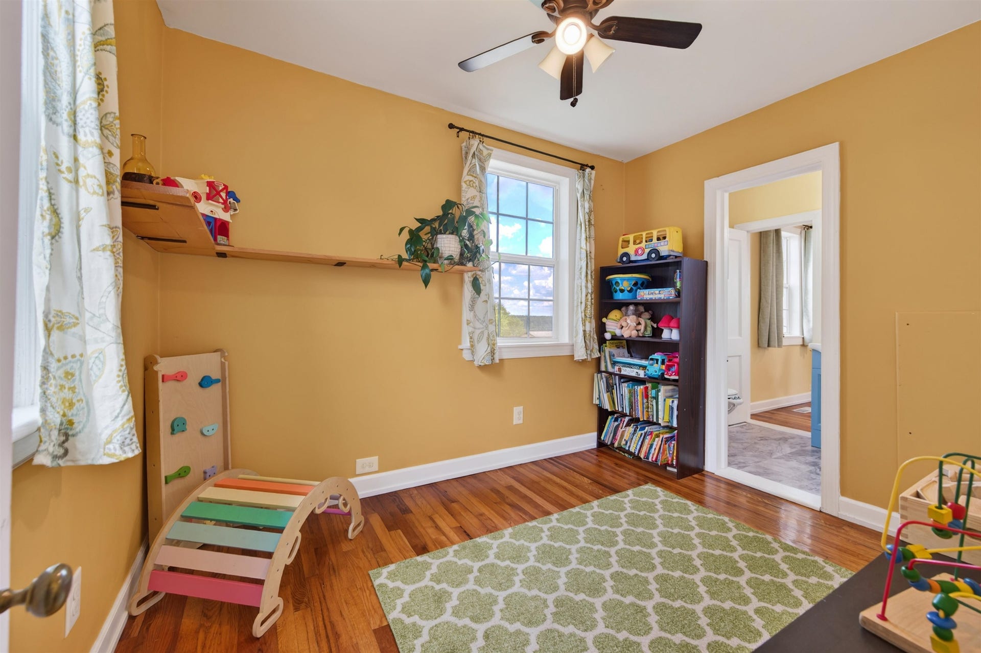 403 Sixth Avenue, Radford, VA 24141