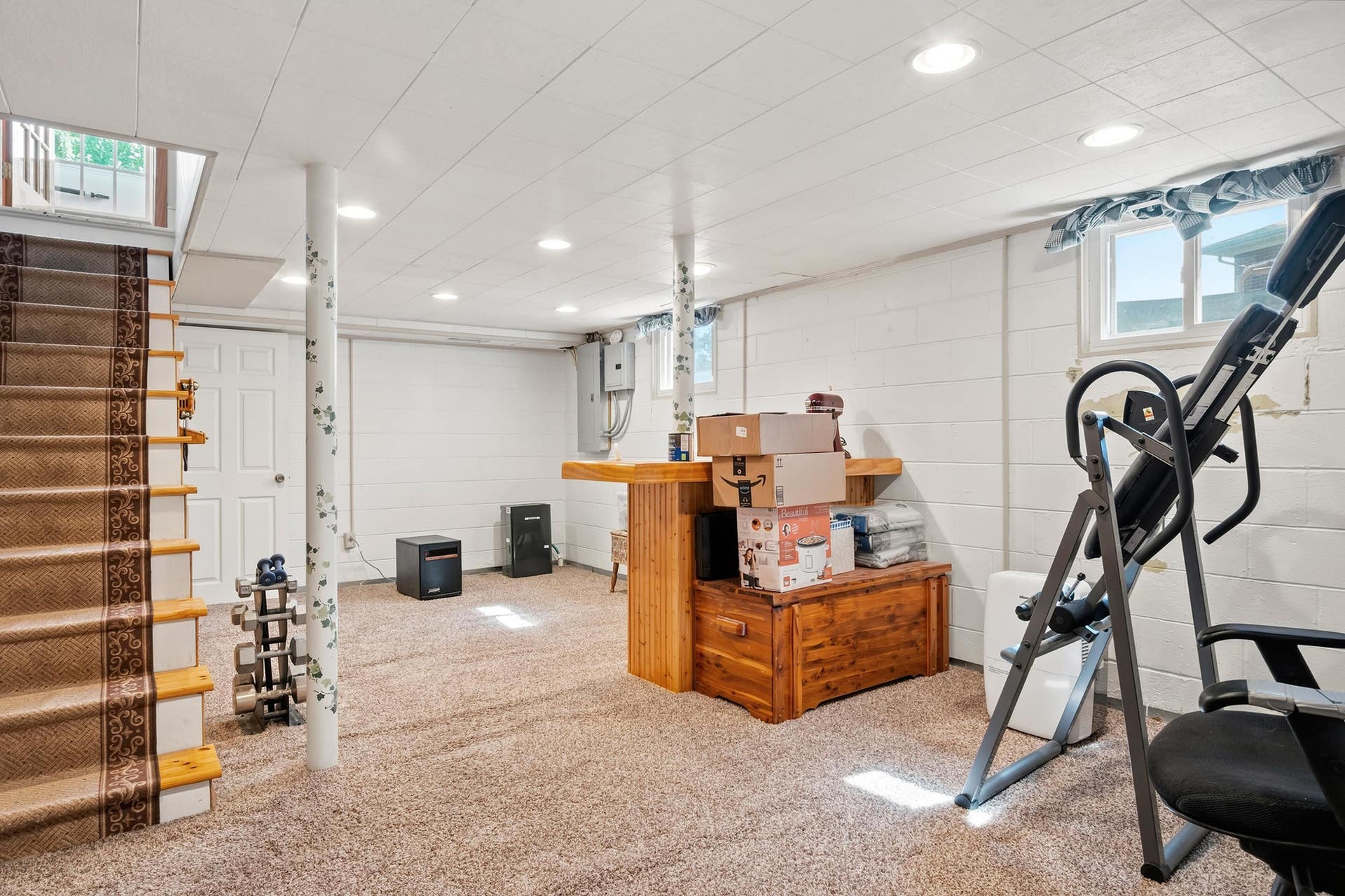 106 ROSELAND Drive, Christiansburg, VA 24073