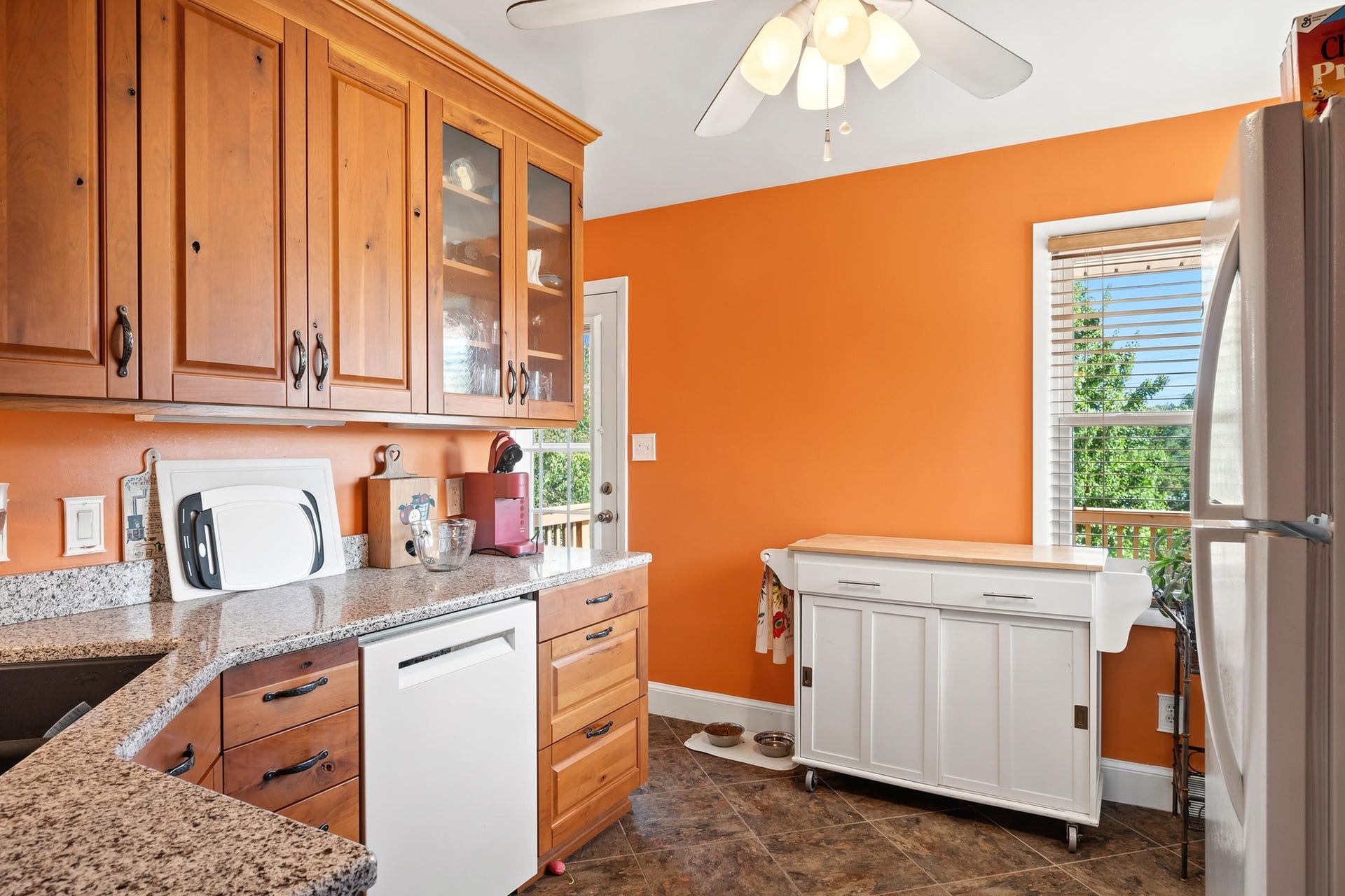 106 ROSELAND Drive, Christiansburg, VA 24073