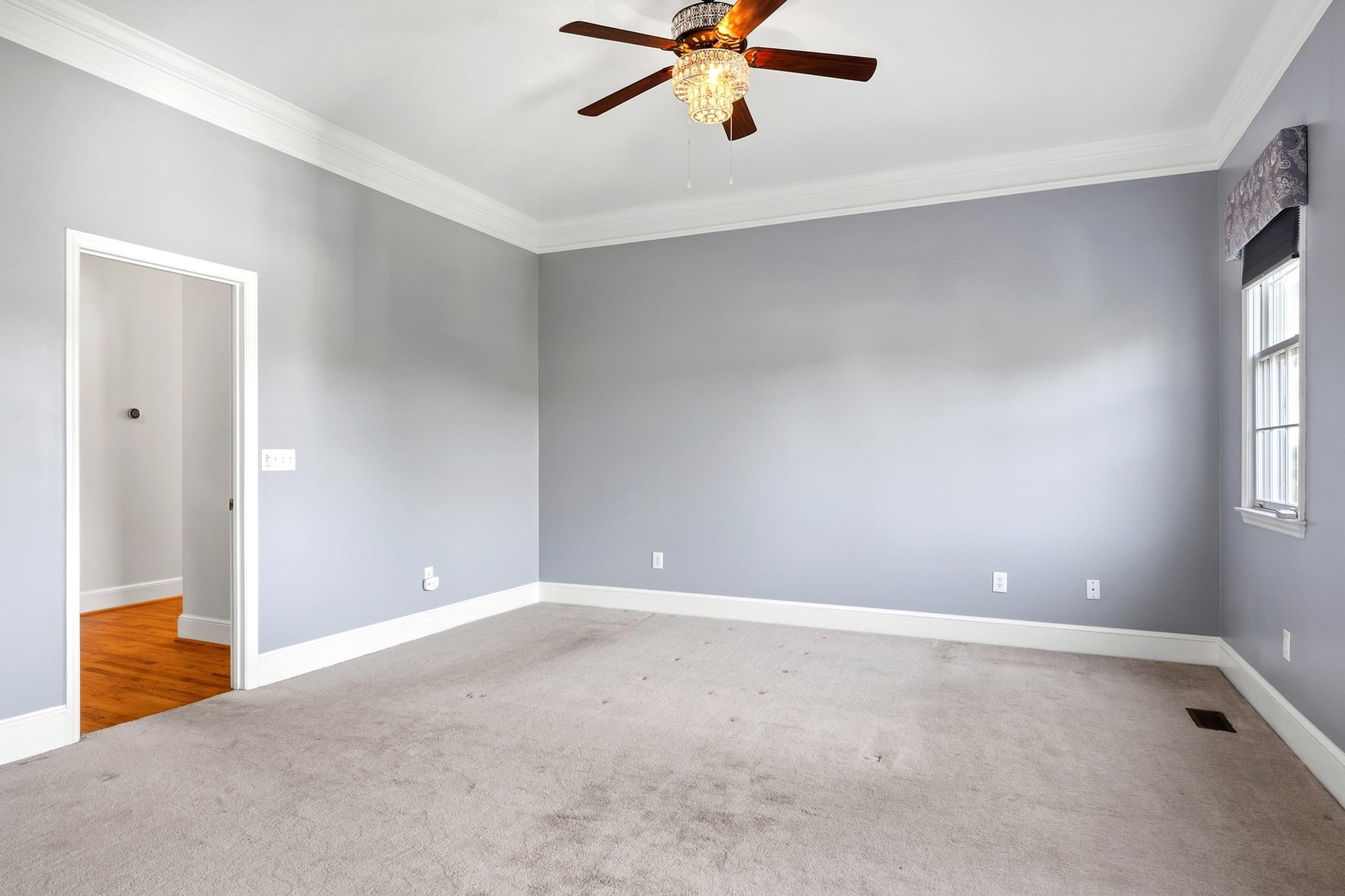 402 PLEASANT VIEW Circle, Blacksburg, VA 24060