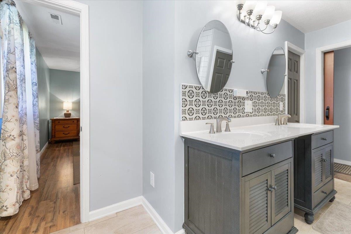103 Sunset Street, Narrows, VA 24124