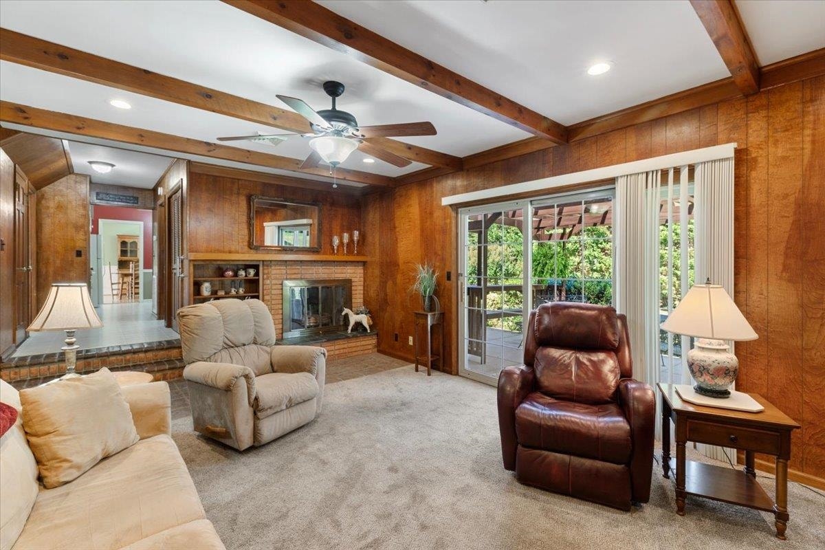 410 Lawndale Drive, Pearisburg, VA 24134