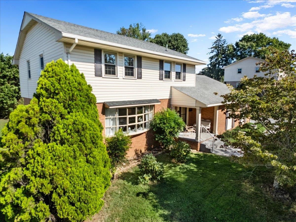 410 Lawndale Drive, Pearisburg, VA 24134
