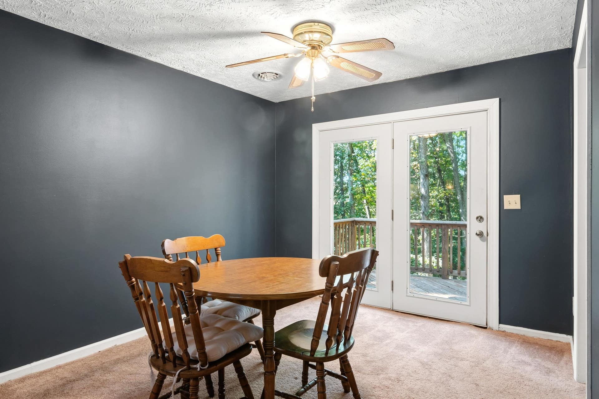 415 TOMAHAWK Drive, Christiansburg, VA 24073