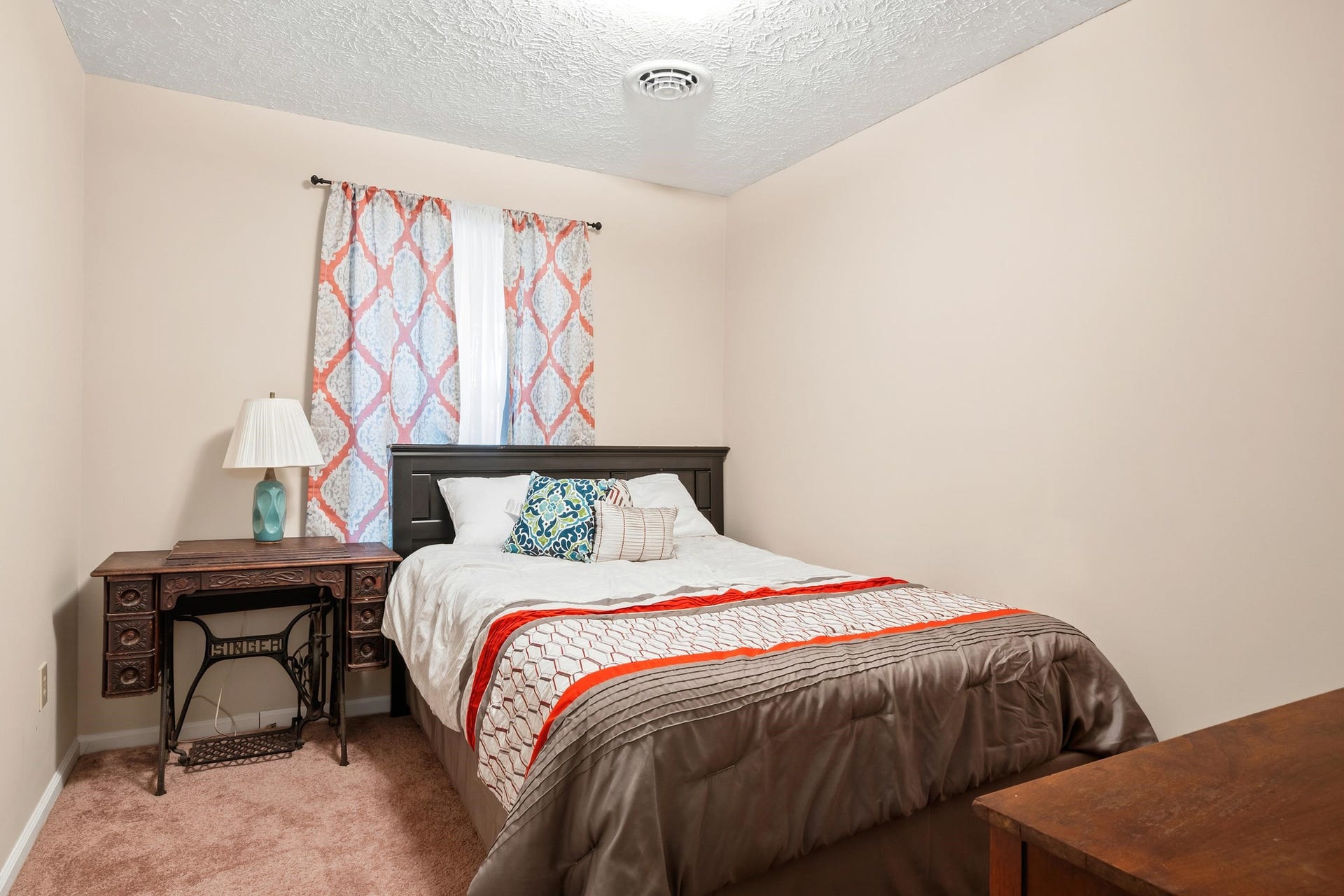 415 TOMAHAWK Drive, Christiansburg, VA 24073