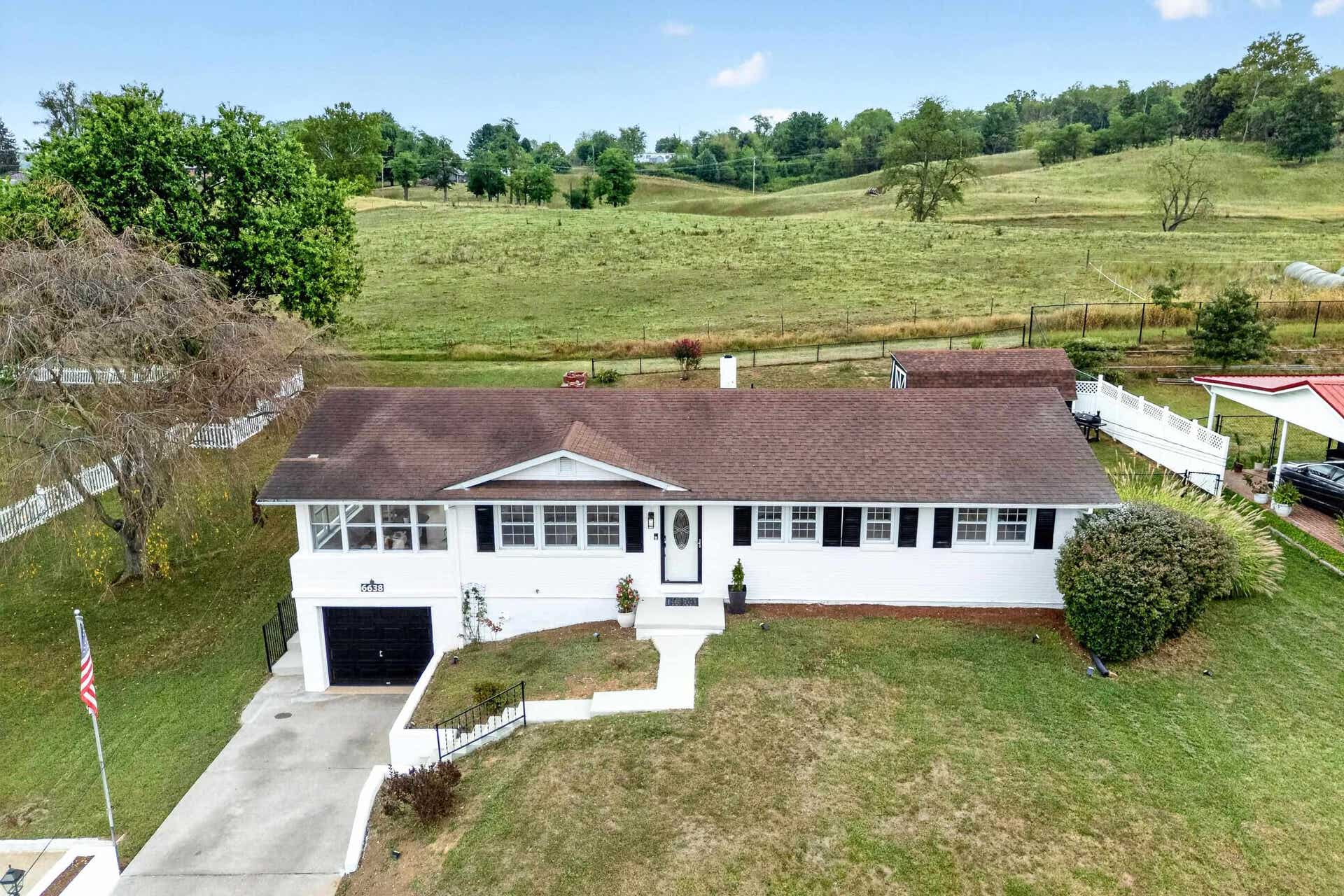 6638 Riverview Drive, Fairlawn, VA 24141