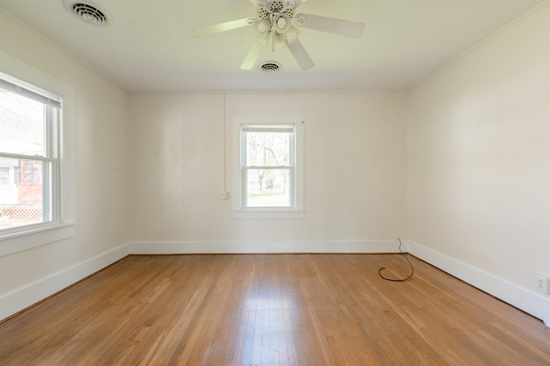 102 Peck Street, Pembroke, VA 24136