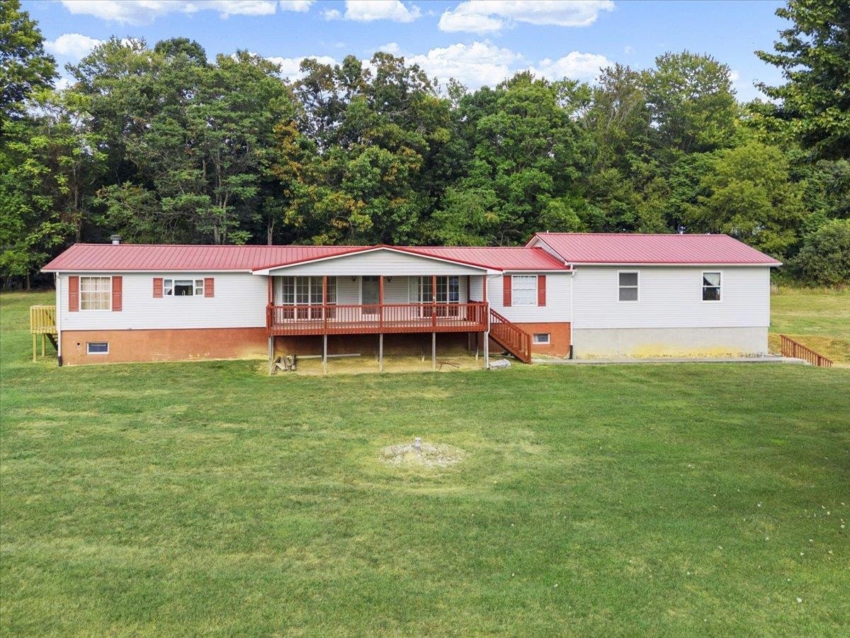 5308 THORNSPRING Road, Pulaski, VA 24301
