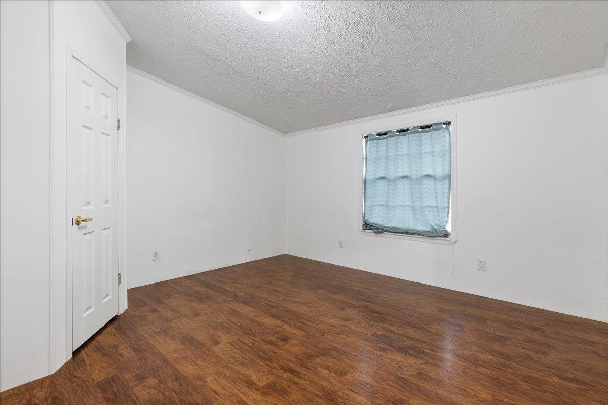 5308 THORNSPRING Road, Pulaski, VA 24301