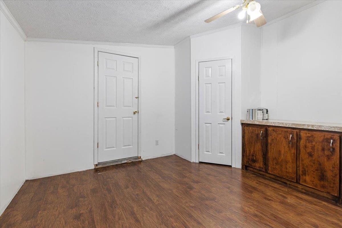 5308 THORNSPRING Road, Pulaski, VA 24301