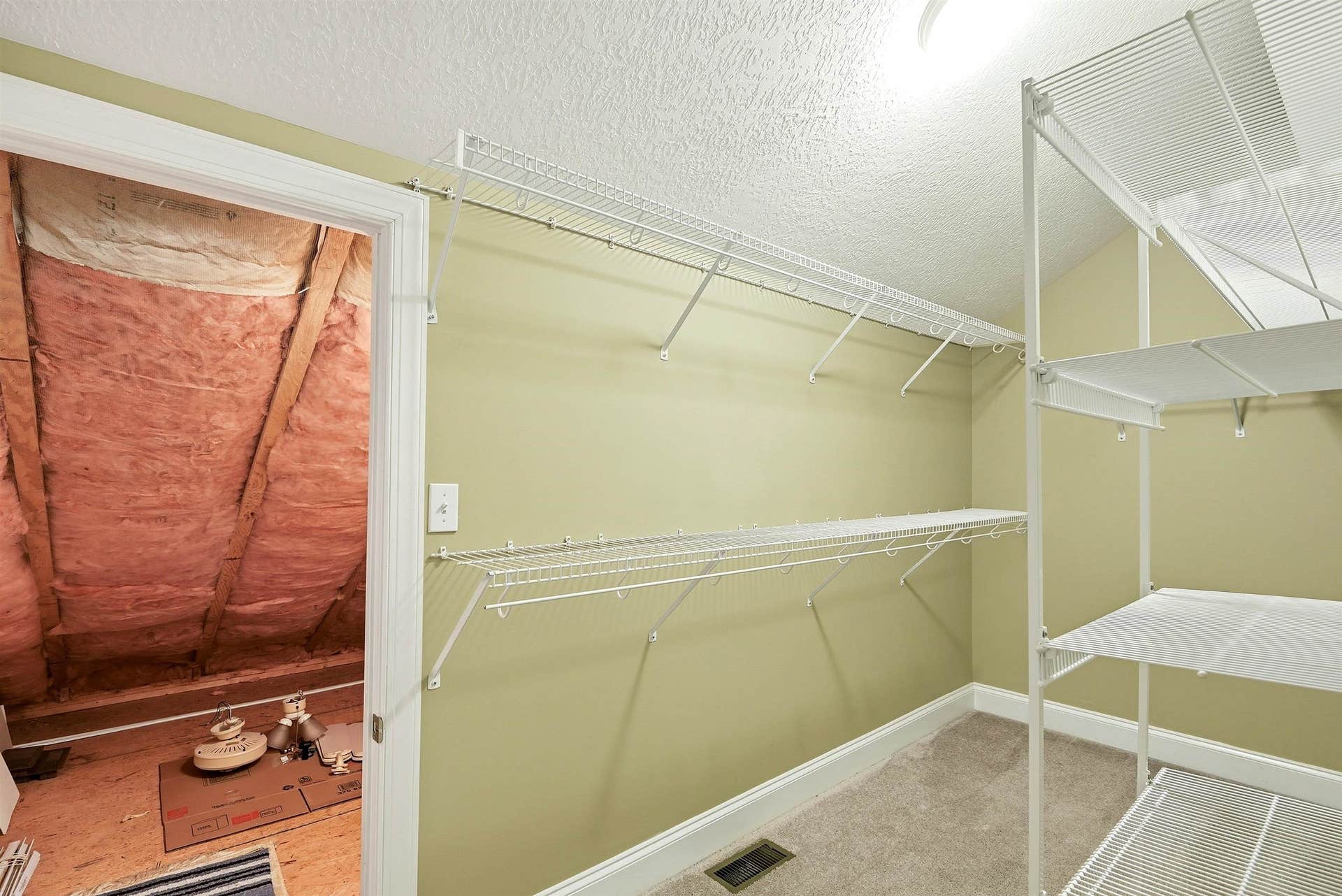 2522 BLOSSOM Trail, Blacksburg, VA 24060