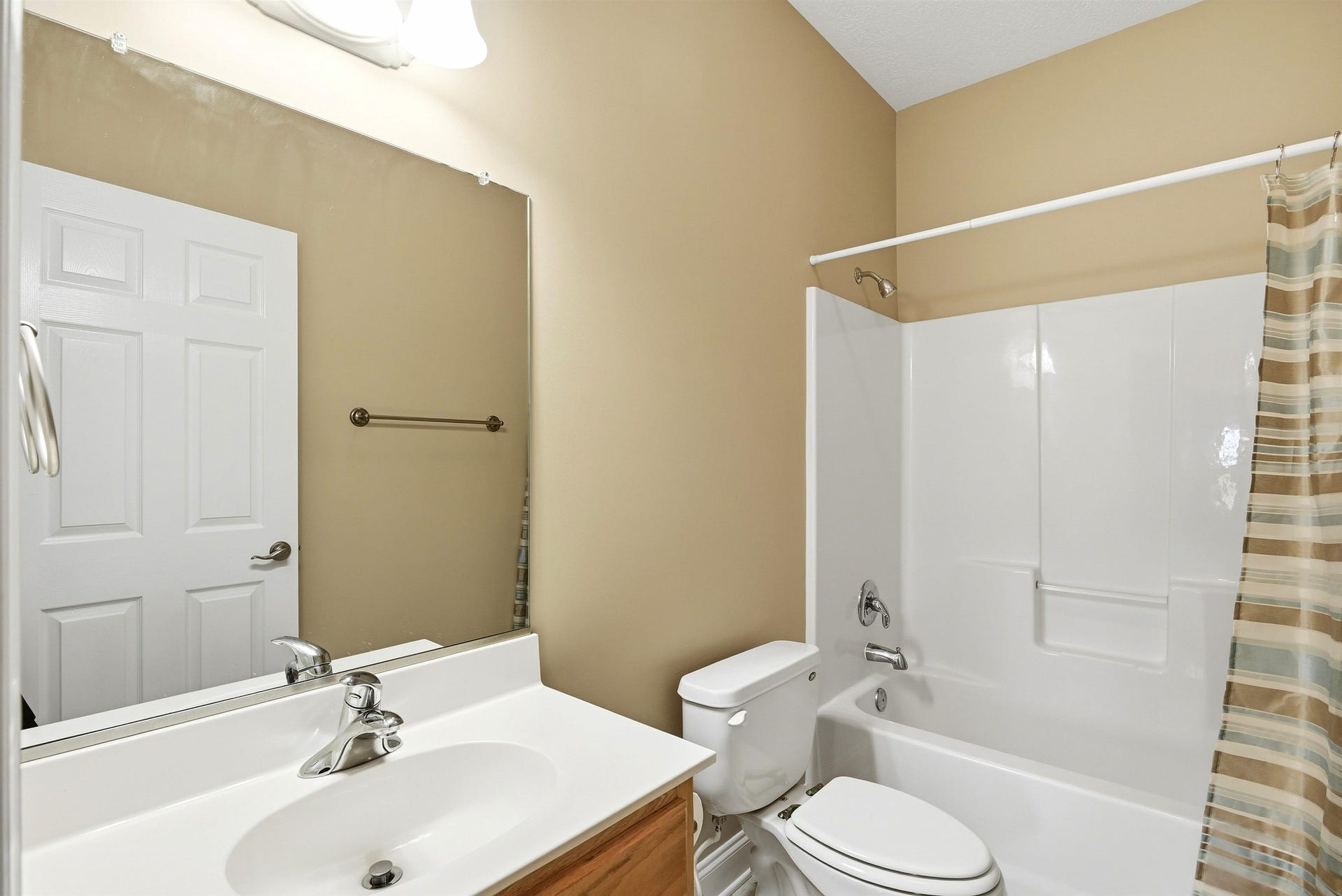 2522 BLOSSOM Trail, Blacksburg, VA 24060