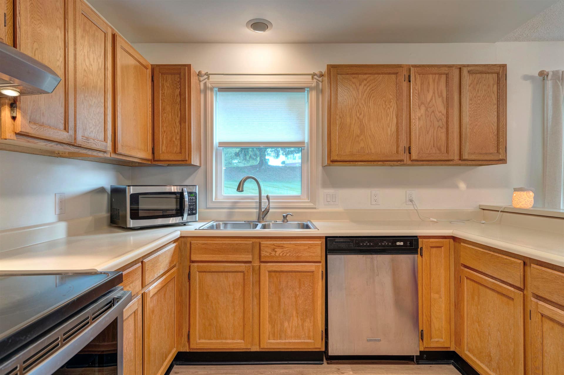 208 GLEN VIEW Lane, Radford, VA 24141