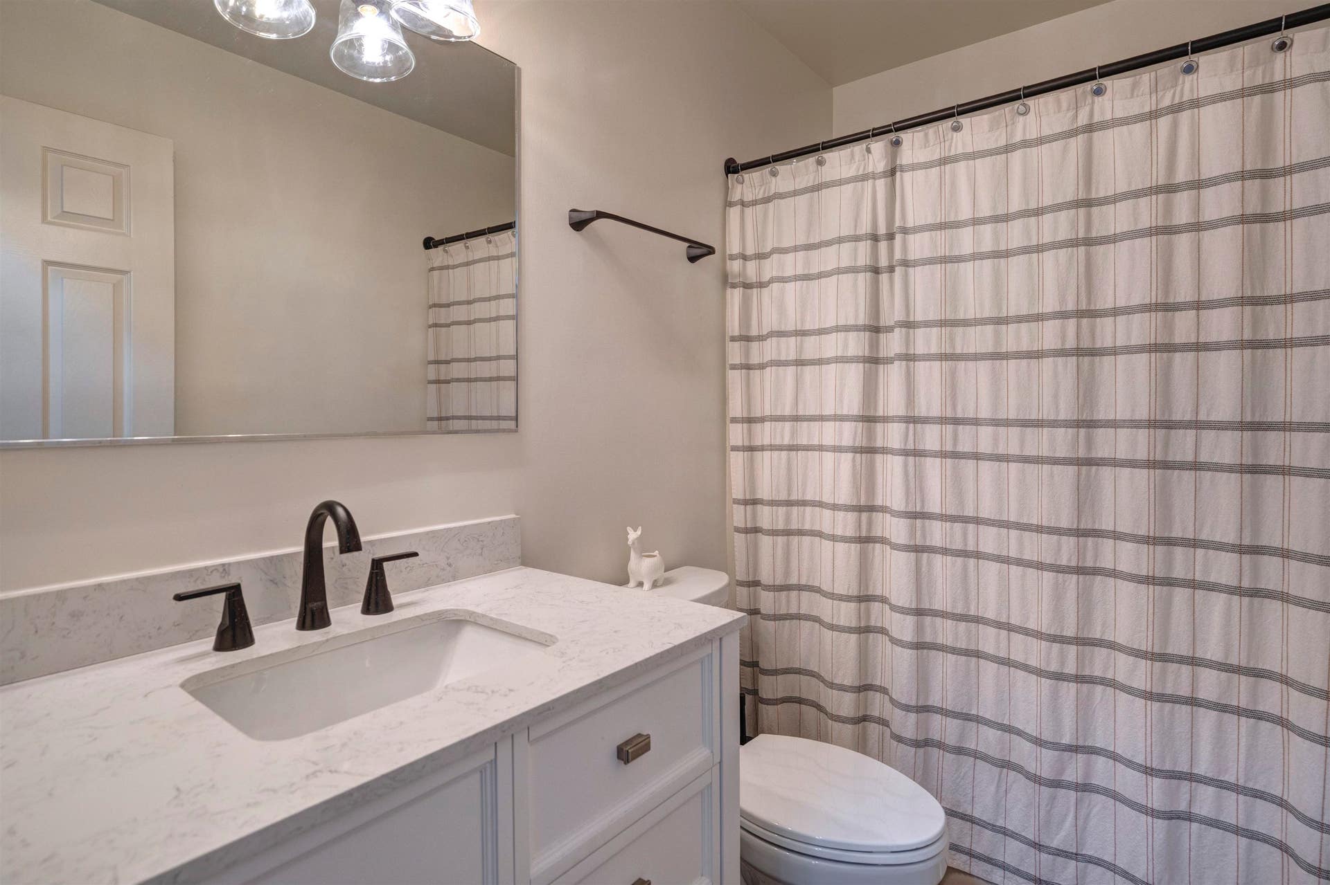 208 GLEN VIEW Lane, Radford, VA 24141