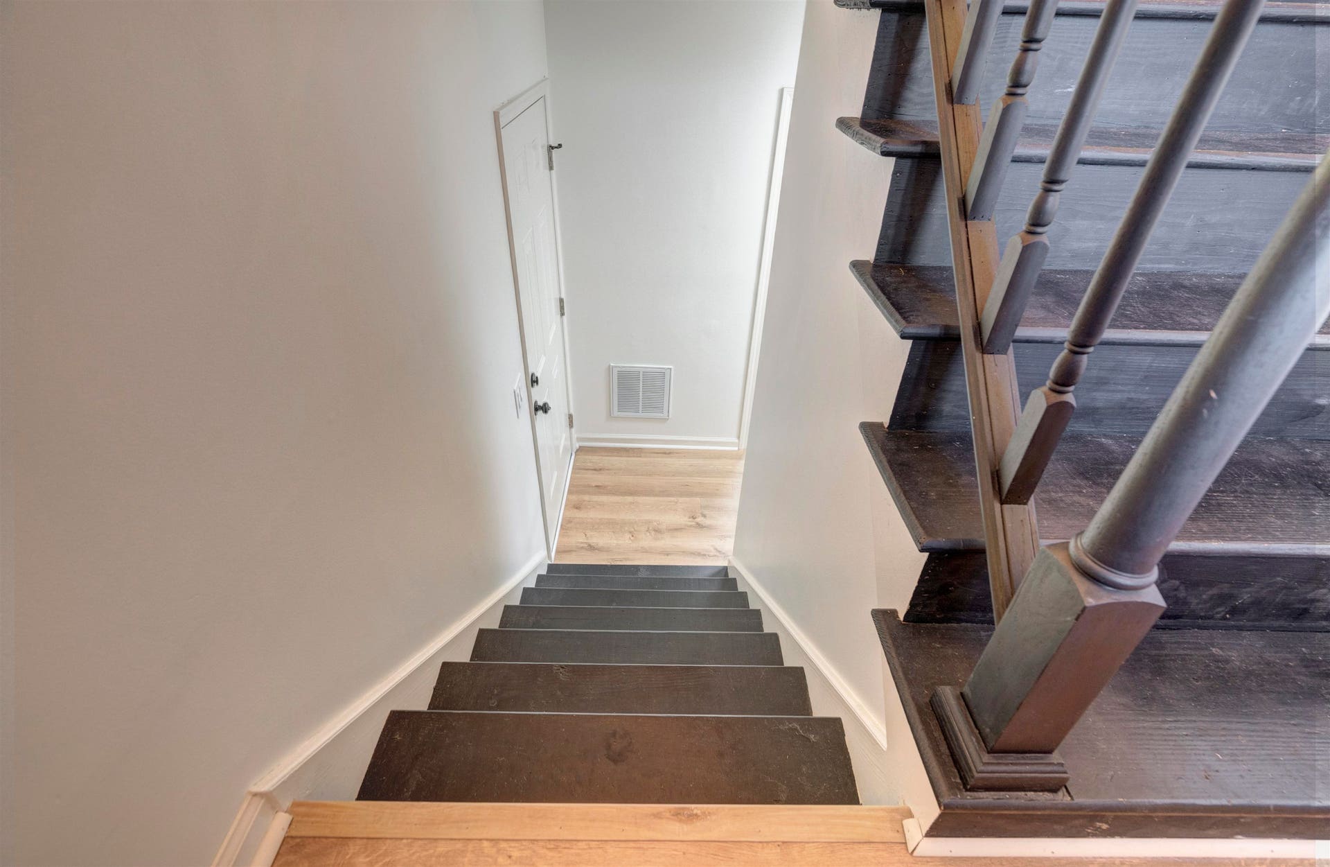 208 GLEN VIEW Lane, Radford, VA 24141