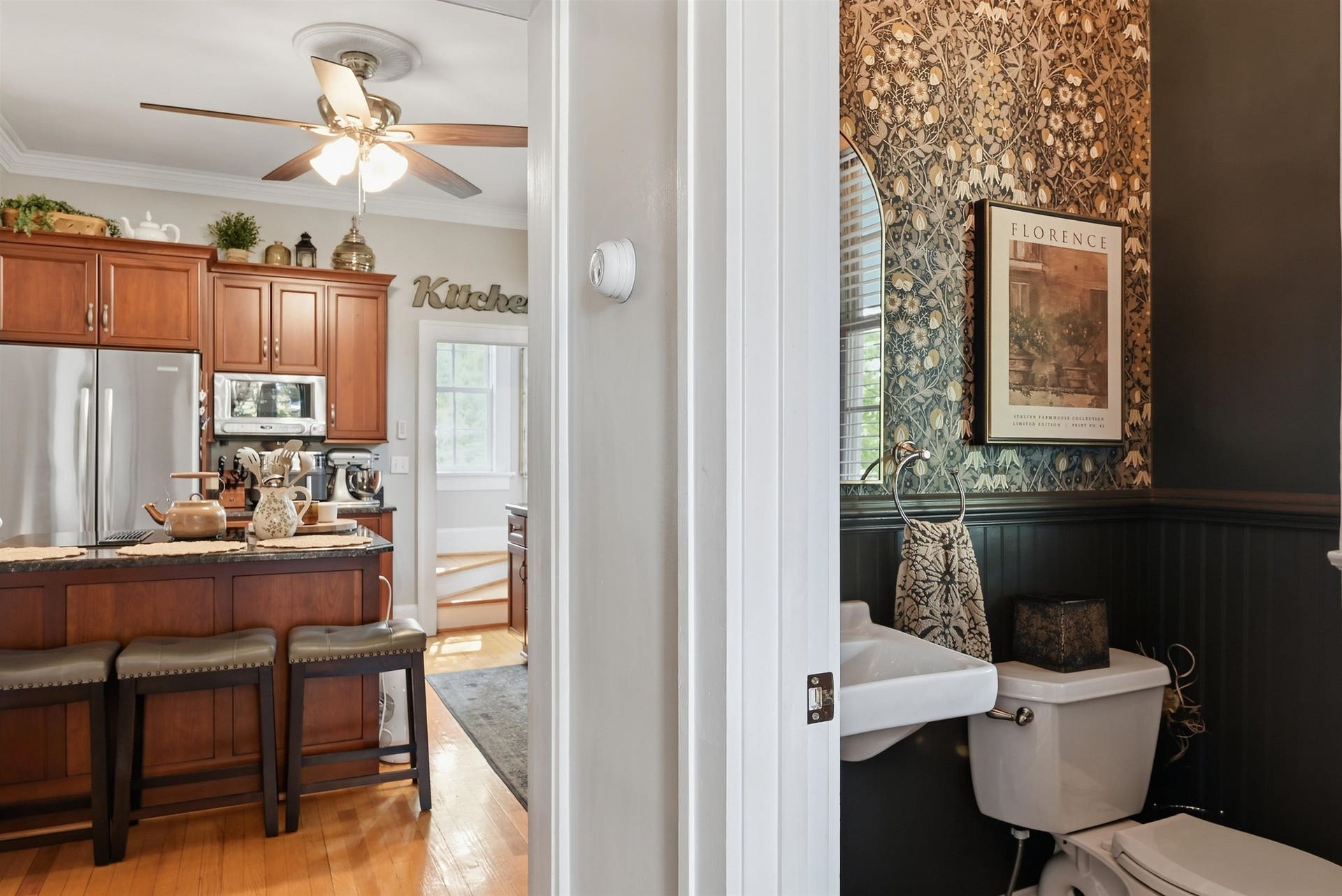 715 OAK Lane, Radford, VA 24141