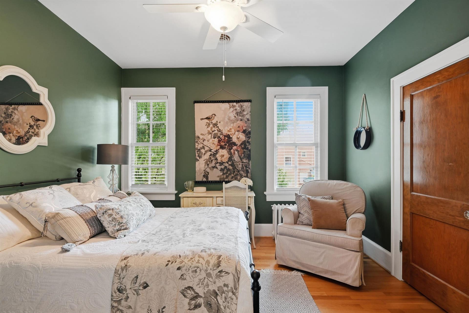 715 OAK Lane, Radford, VA 24141