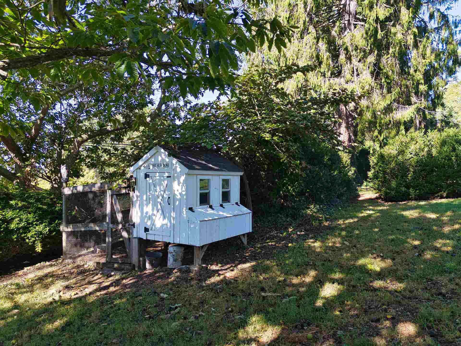 715 OAK Lane, Radford, VA 24141