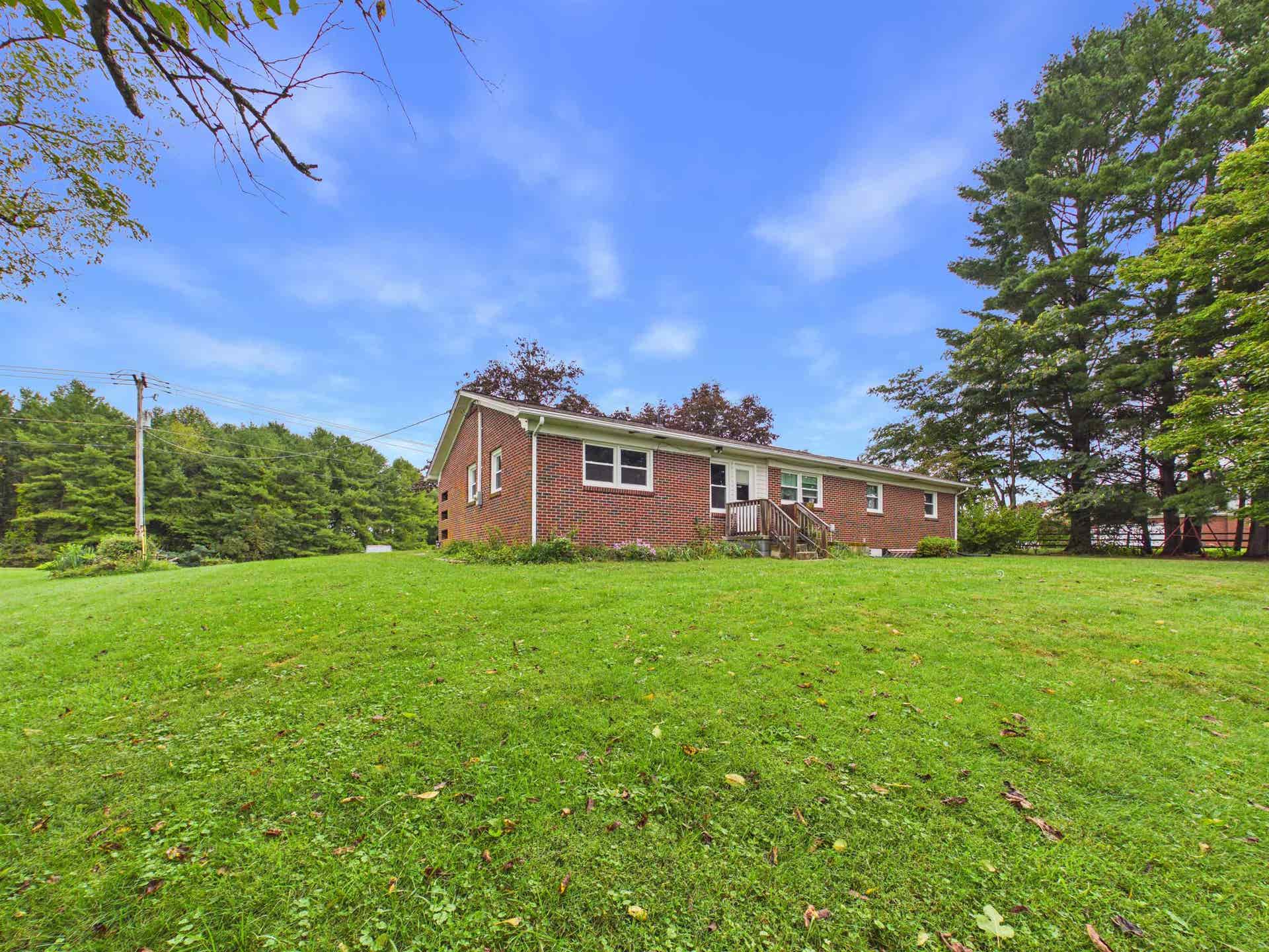 490 Oak Grove Road, Austinville, VA 24312
