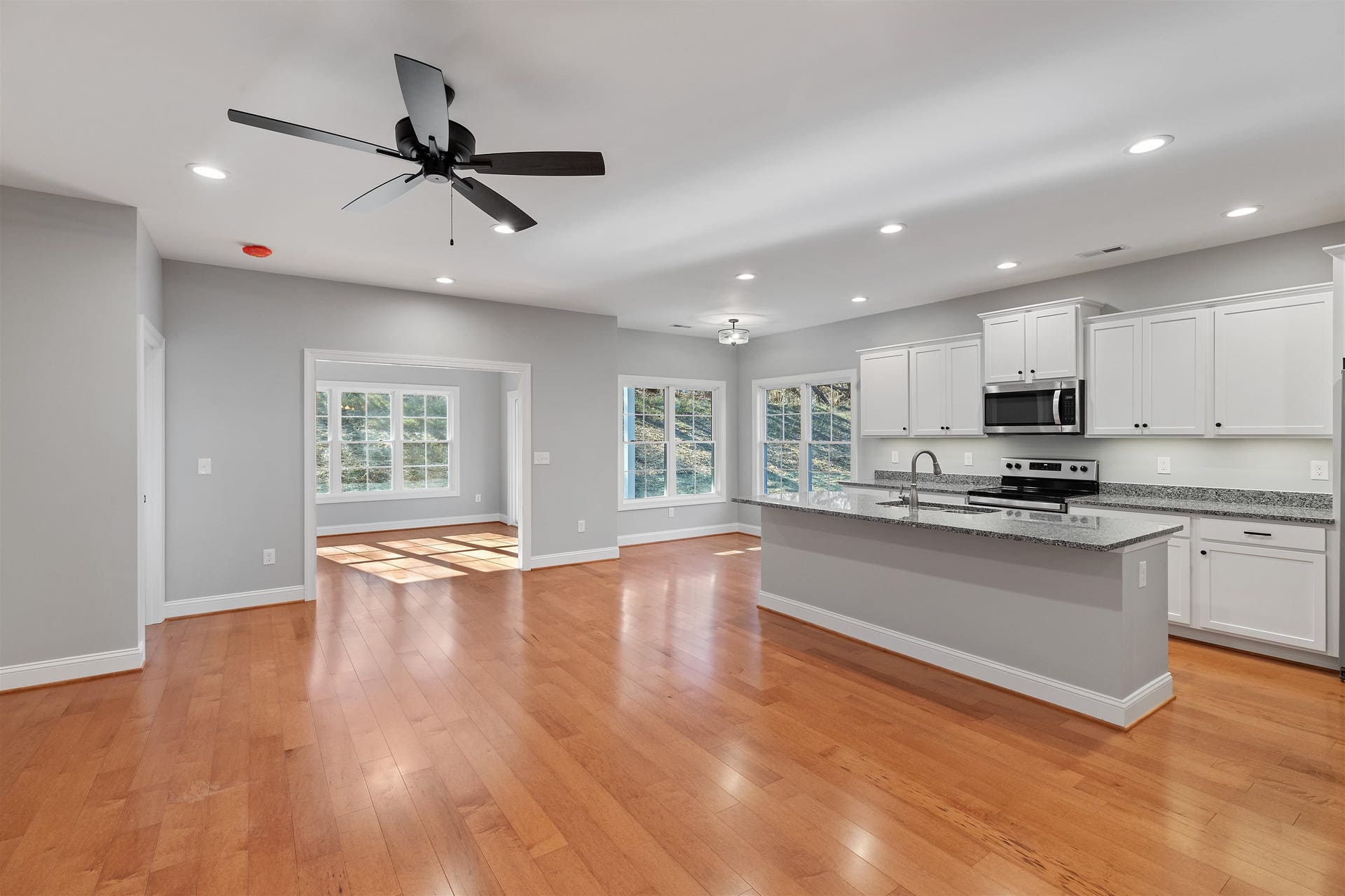 170 Vinnie Avenue, Christiansburg, VA 24073