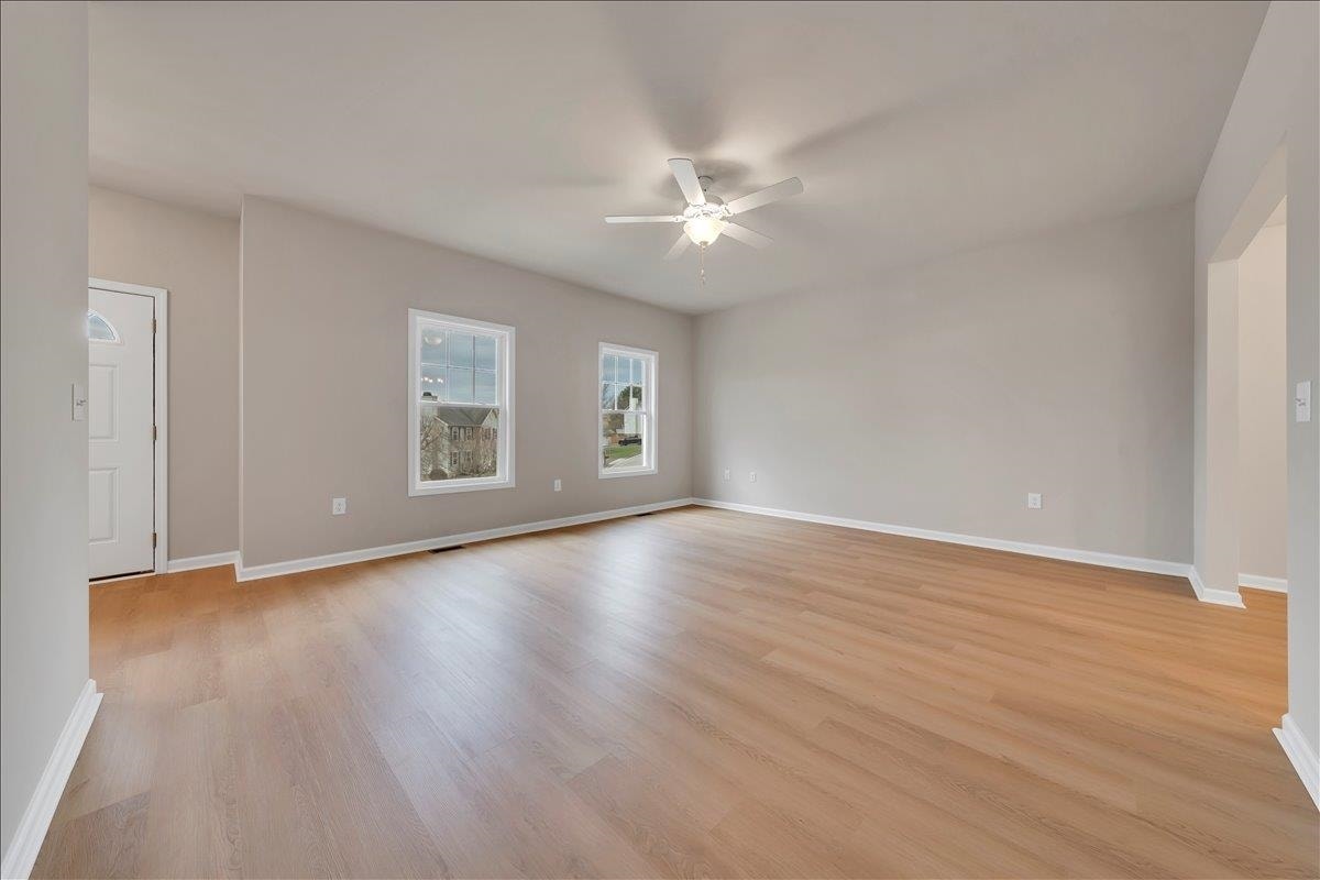 1585 Kensington Way, Christiansburg, VA 24073