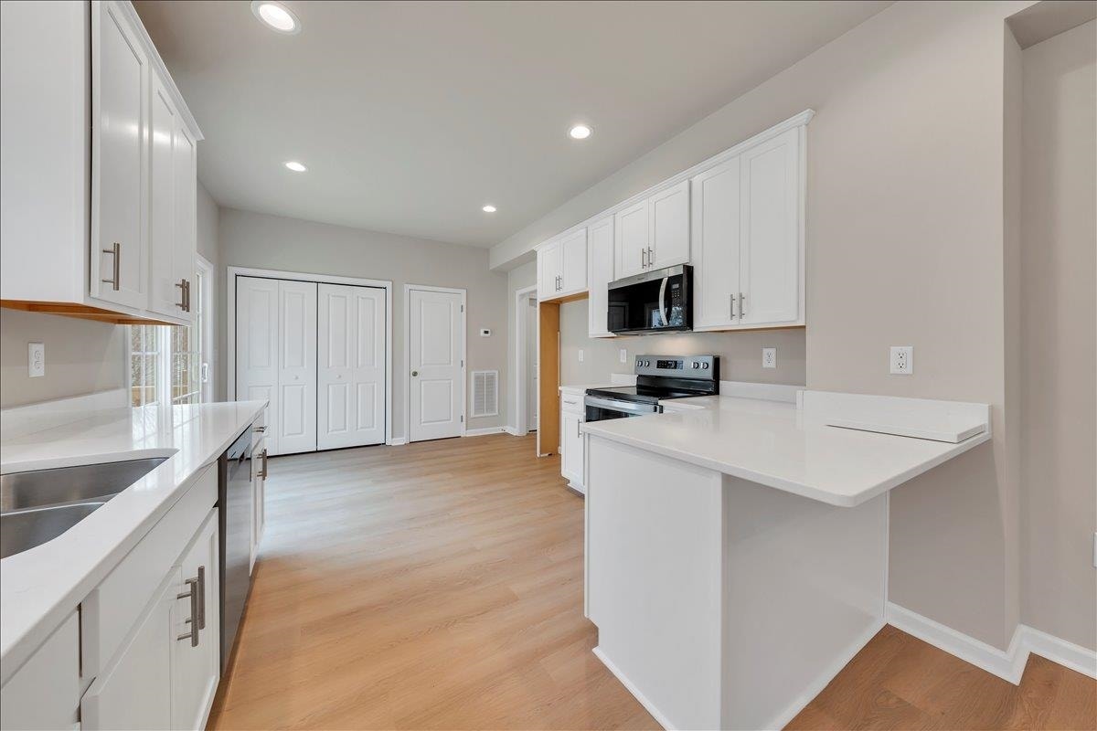1595 Kensington Way, Christiansburg, VA 24073