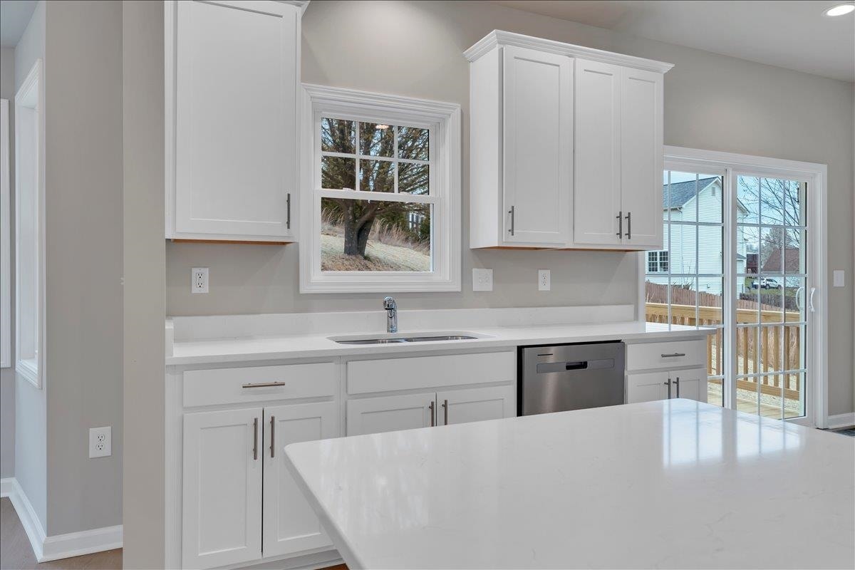 1595 Kensington Way, Christiansburg, VA 24073