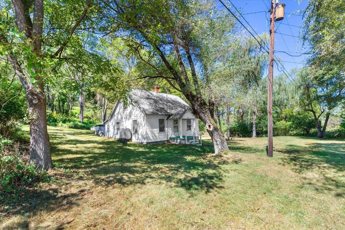 211 Walton Road, Radford, VA 24141