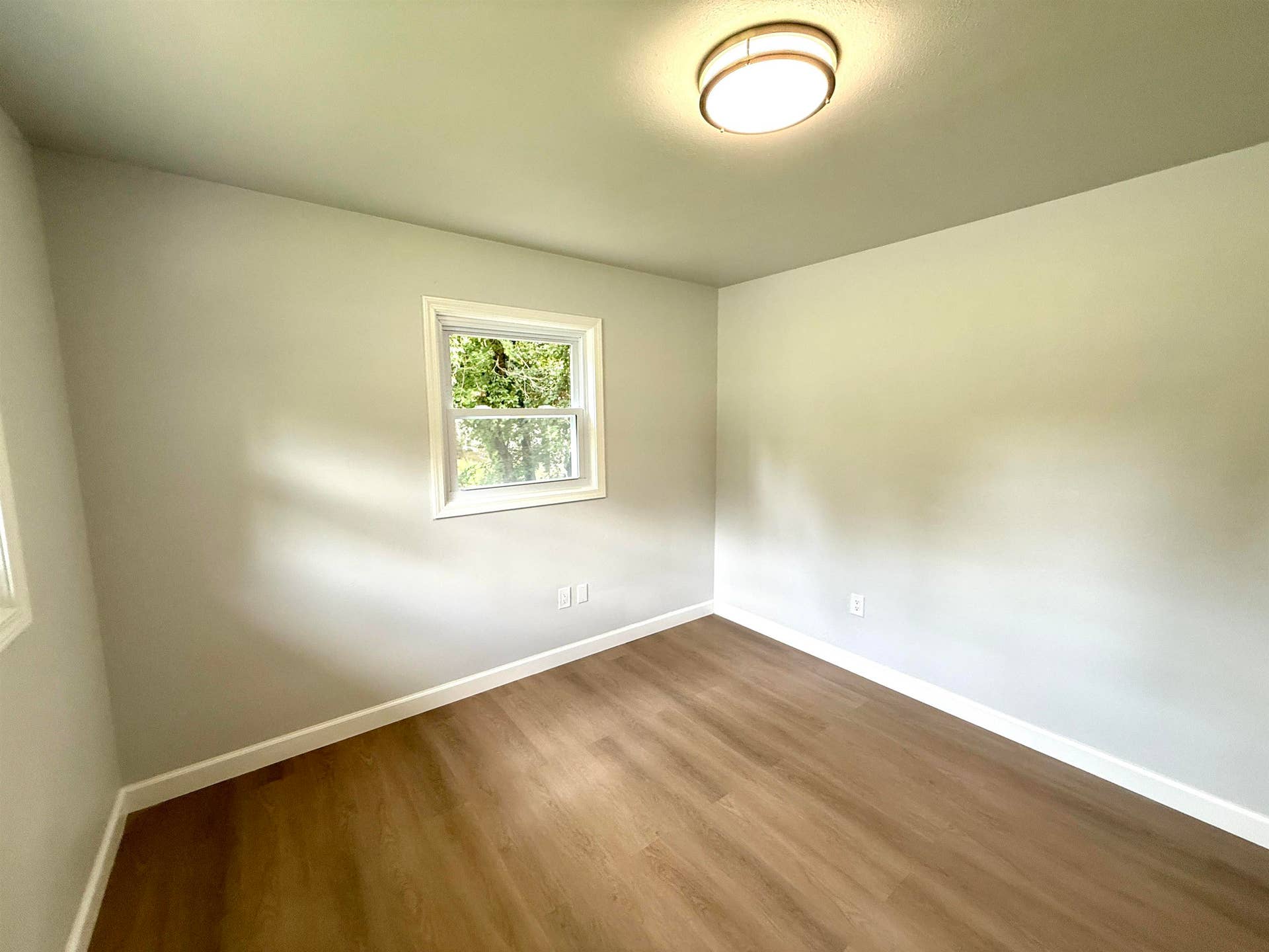 129 TEE Street, Blacksburg, VA 24060