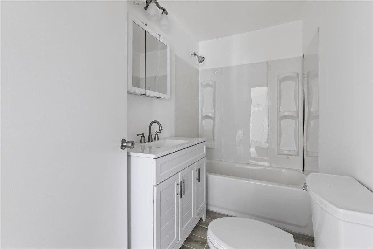 520 Poplar Street, Narrows, VA 24124