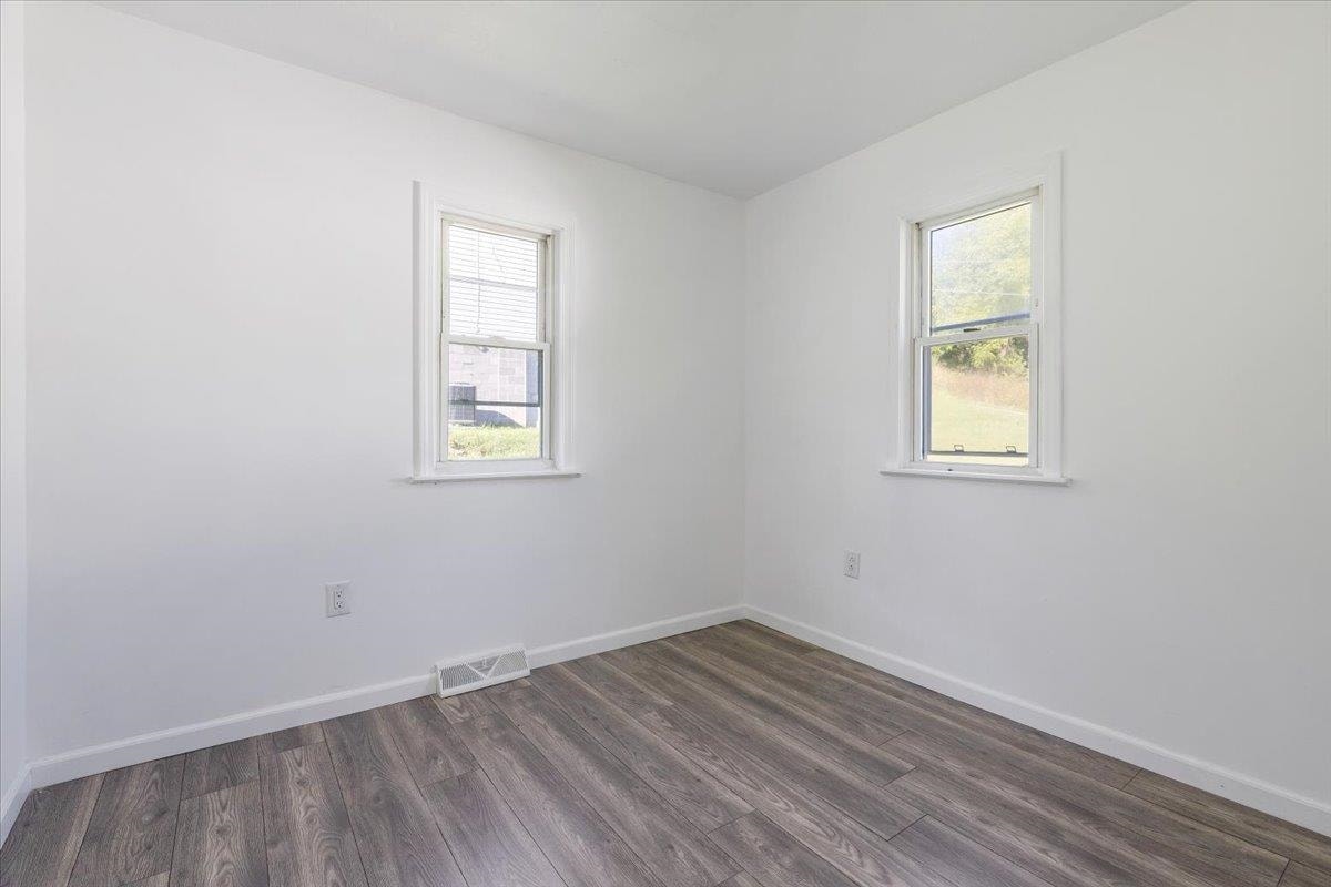 520 Poplar Street, Narrows, VA 24124